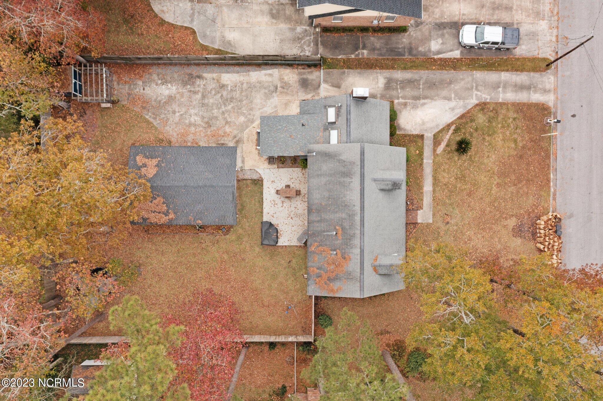 620 Shadowwood Drive