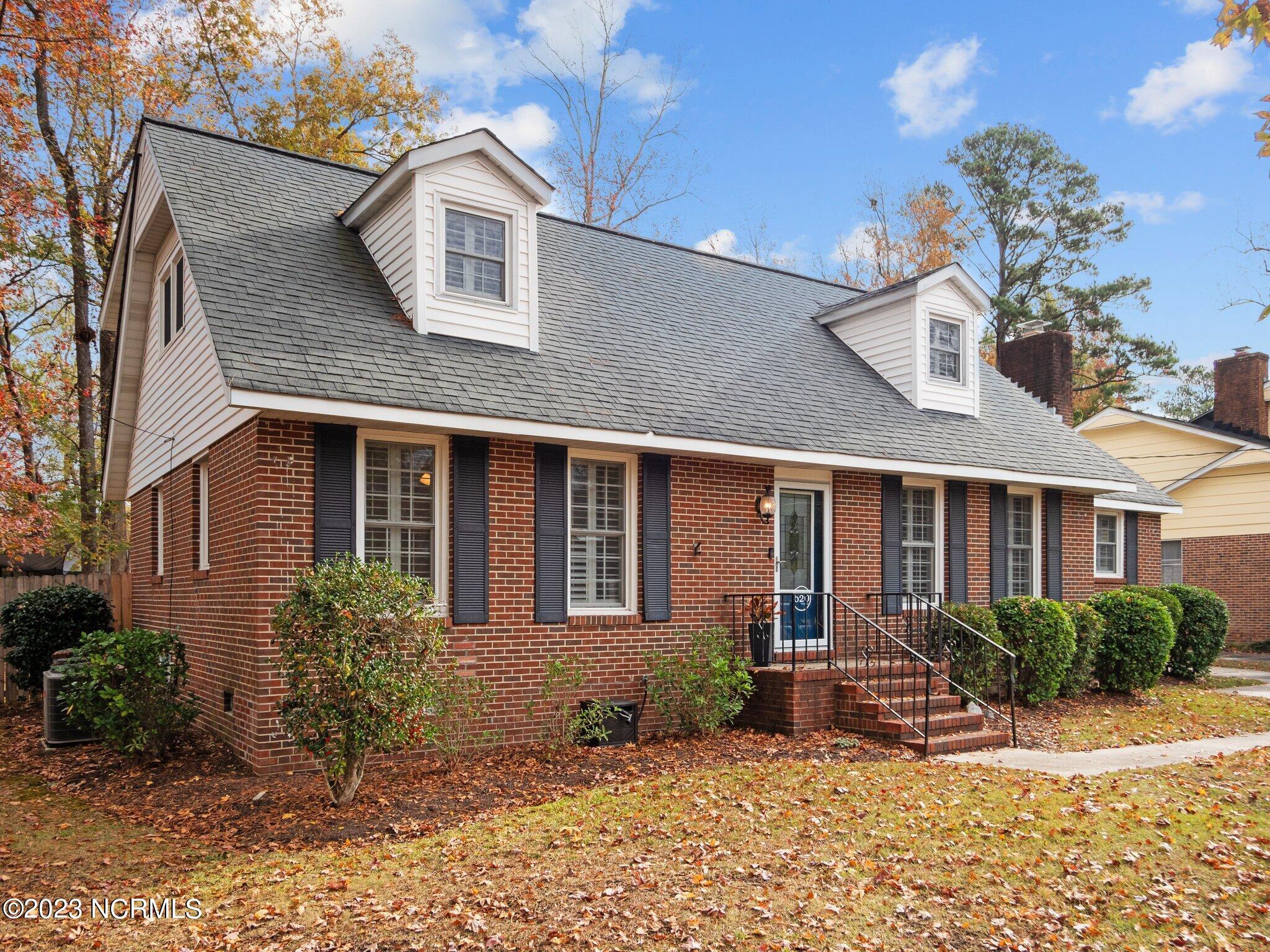 620 Shadowwood Drive