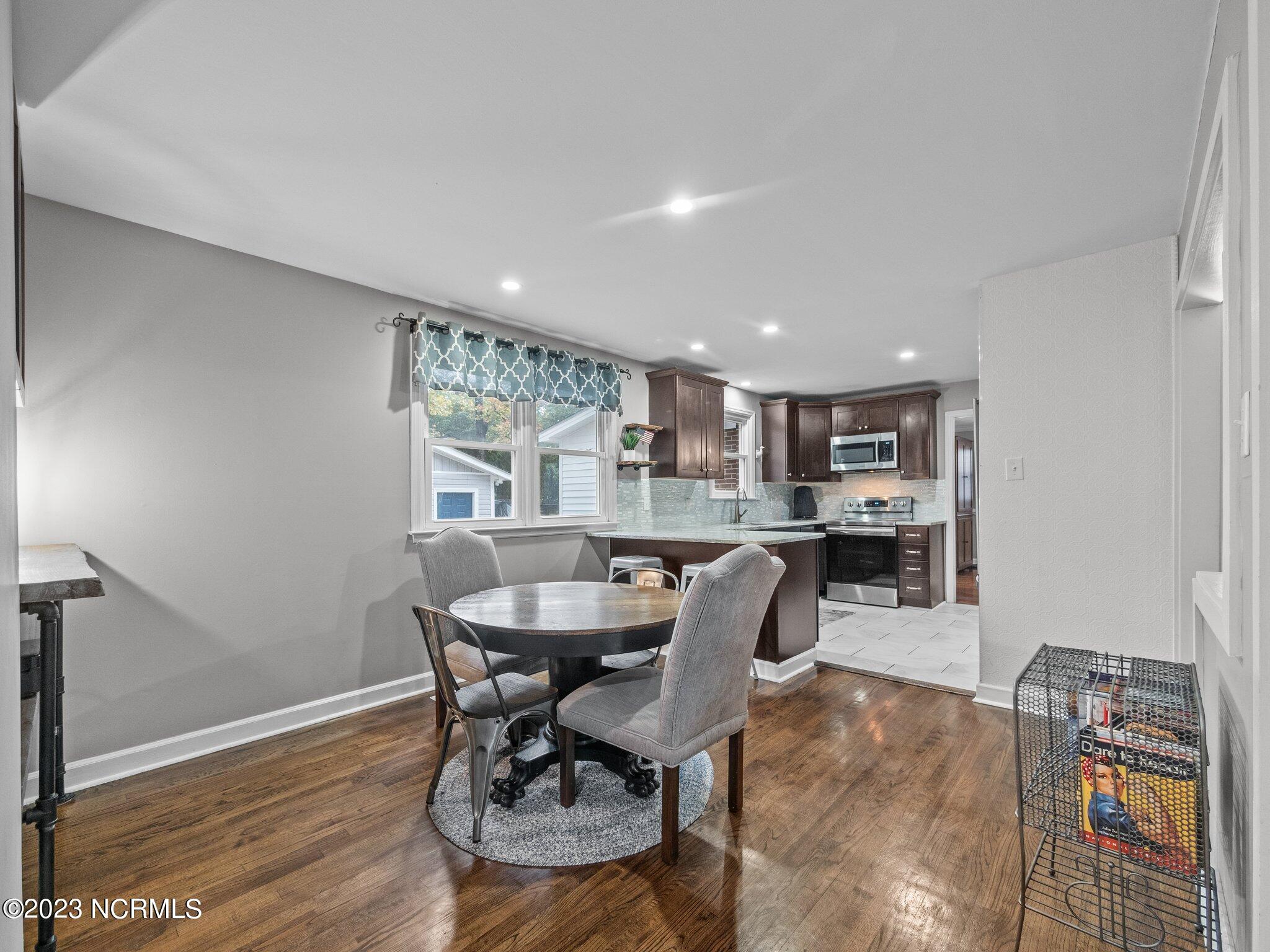 620 Shadowwood Drive
