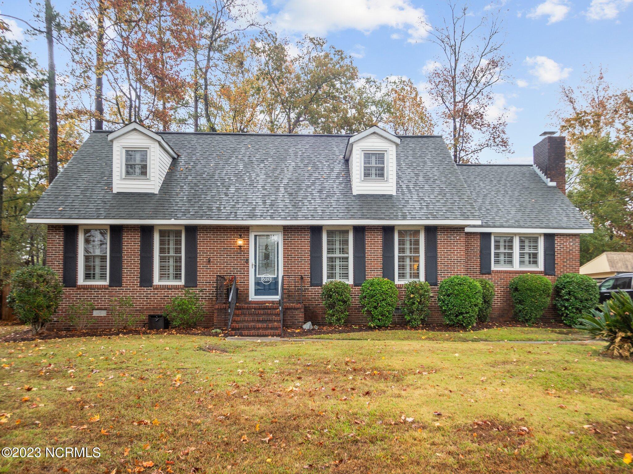 620 Shadowwood Drive