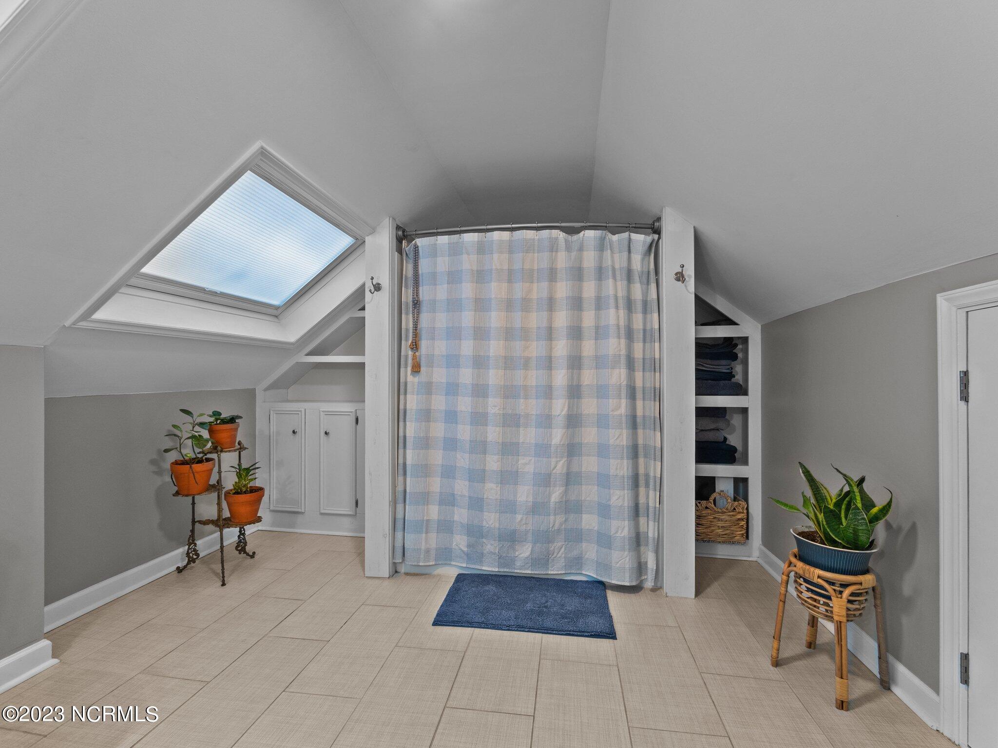 620 Shadowwood Drive