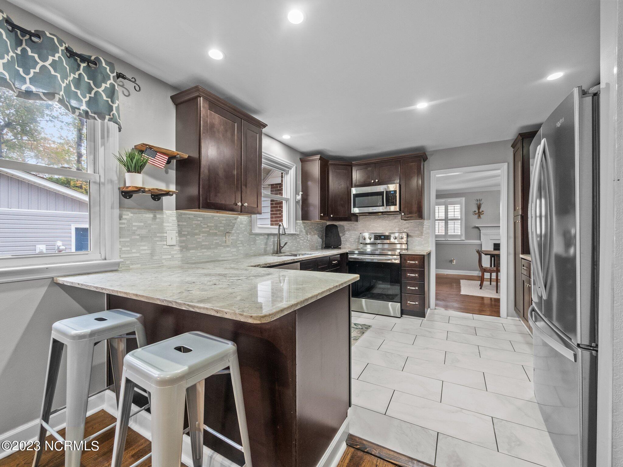 620 Shadowwood Drive