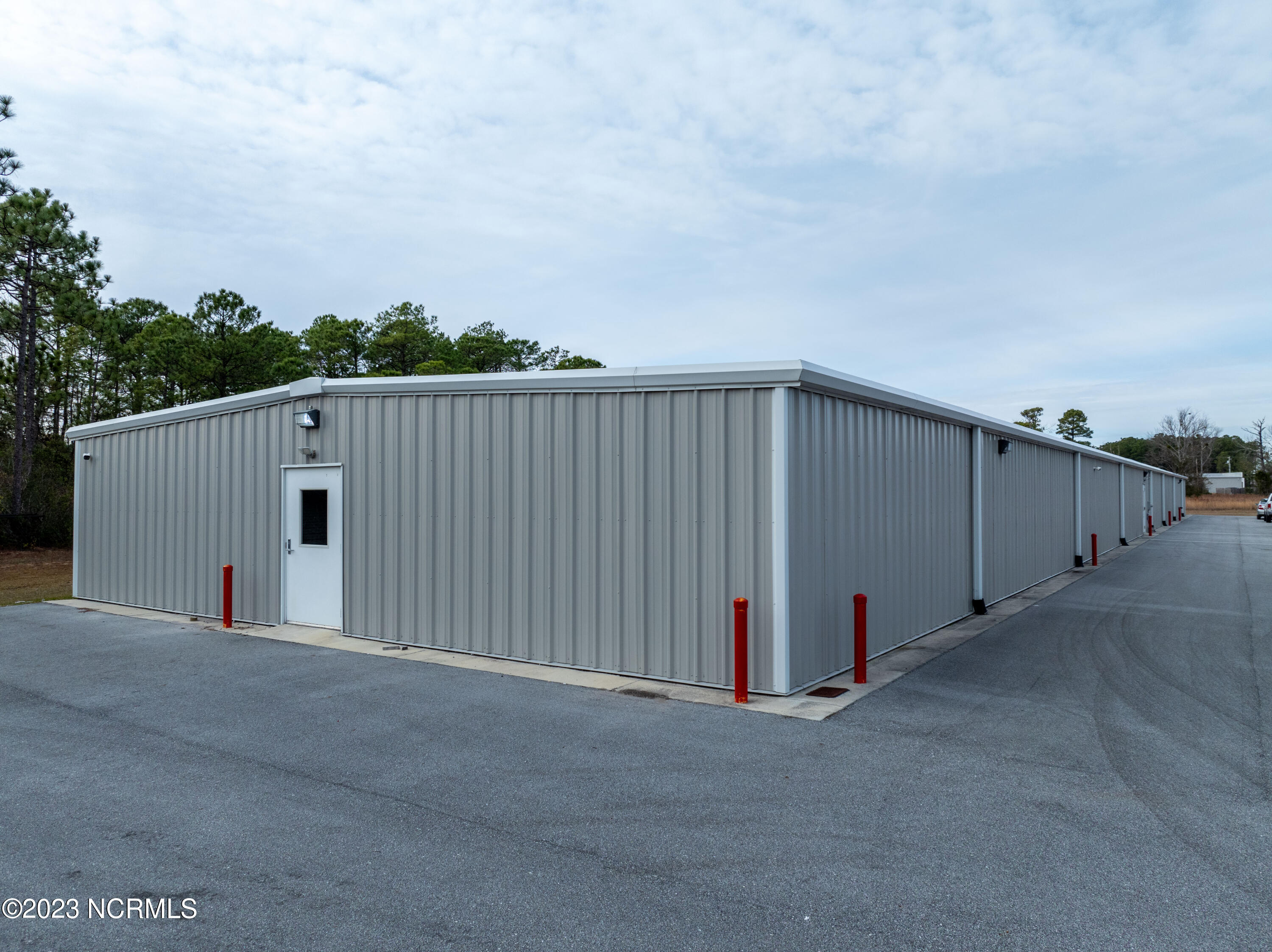 112 Commercial Lane