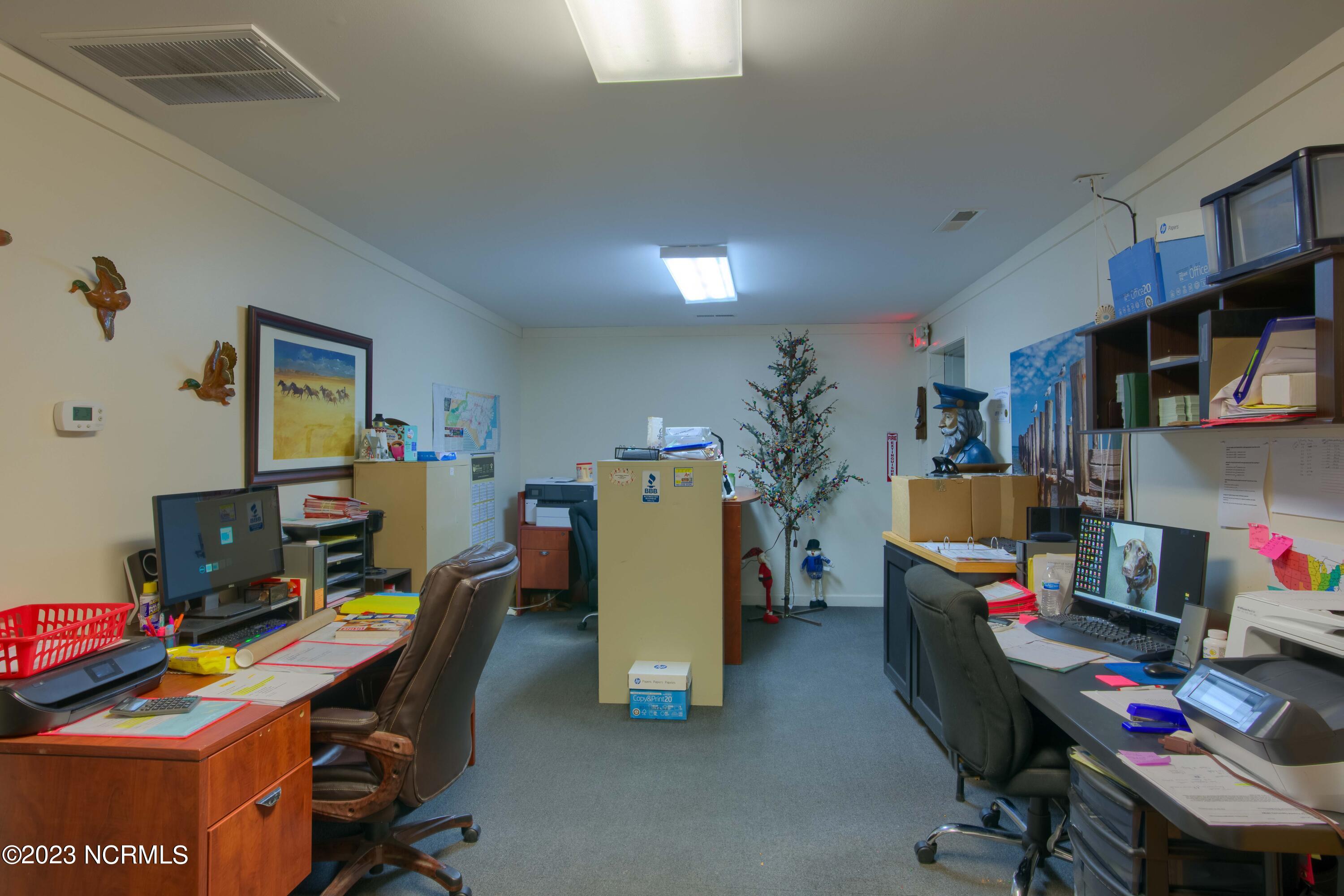 115 Commercial Lane