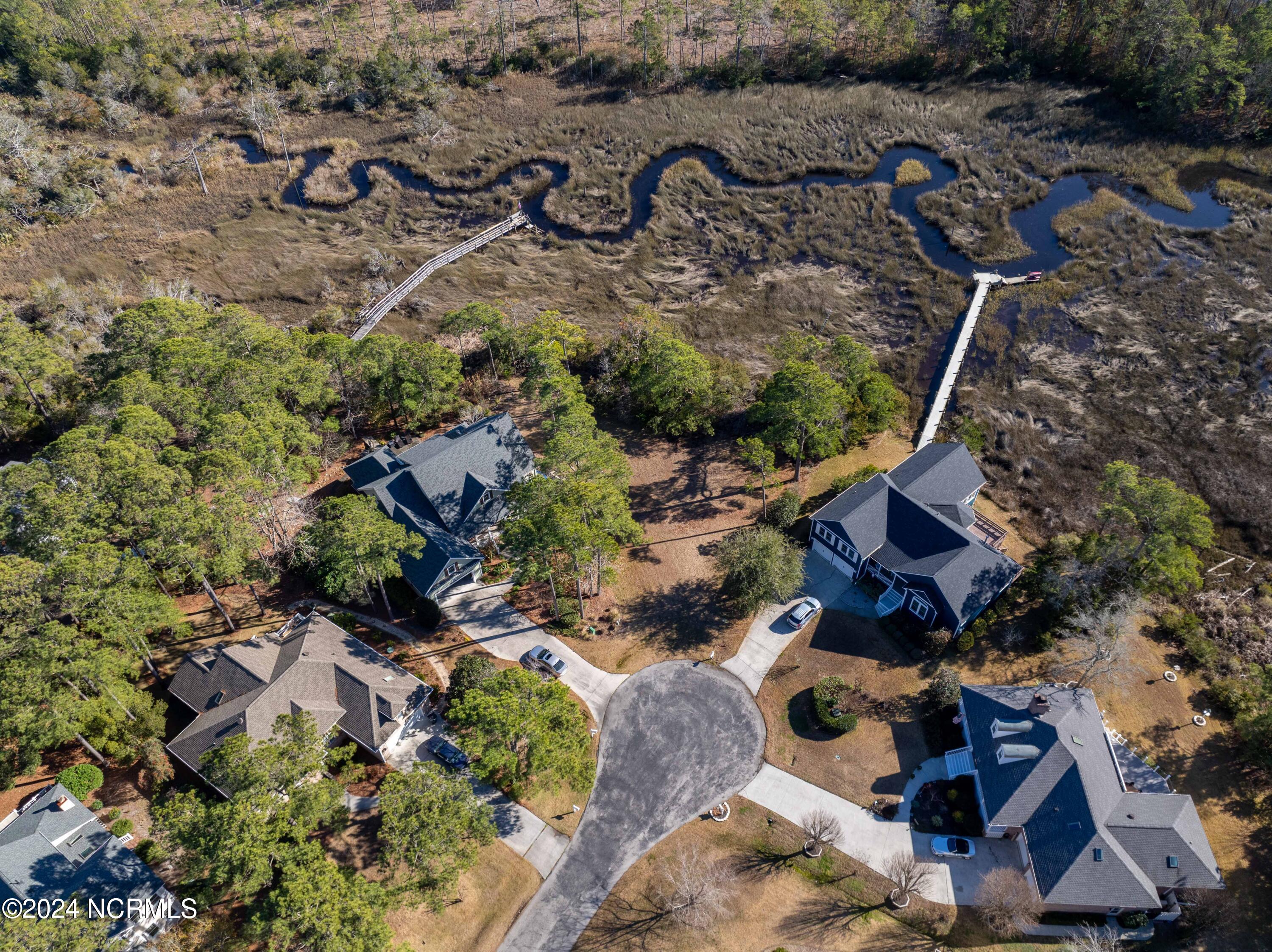 4422 Dragonfly Court