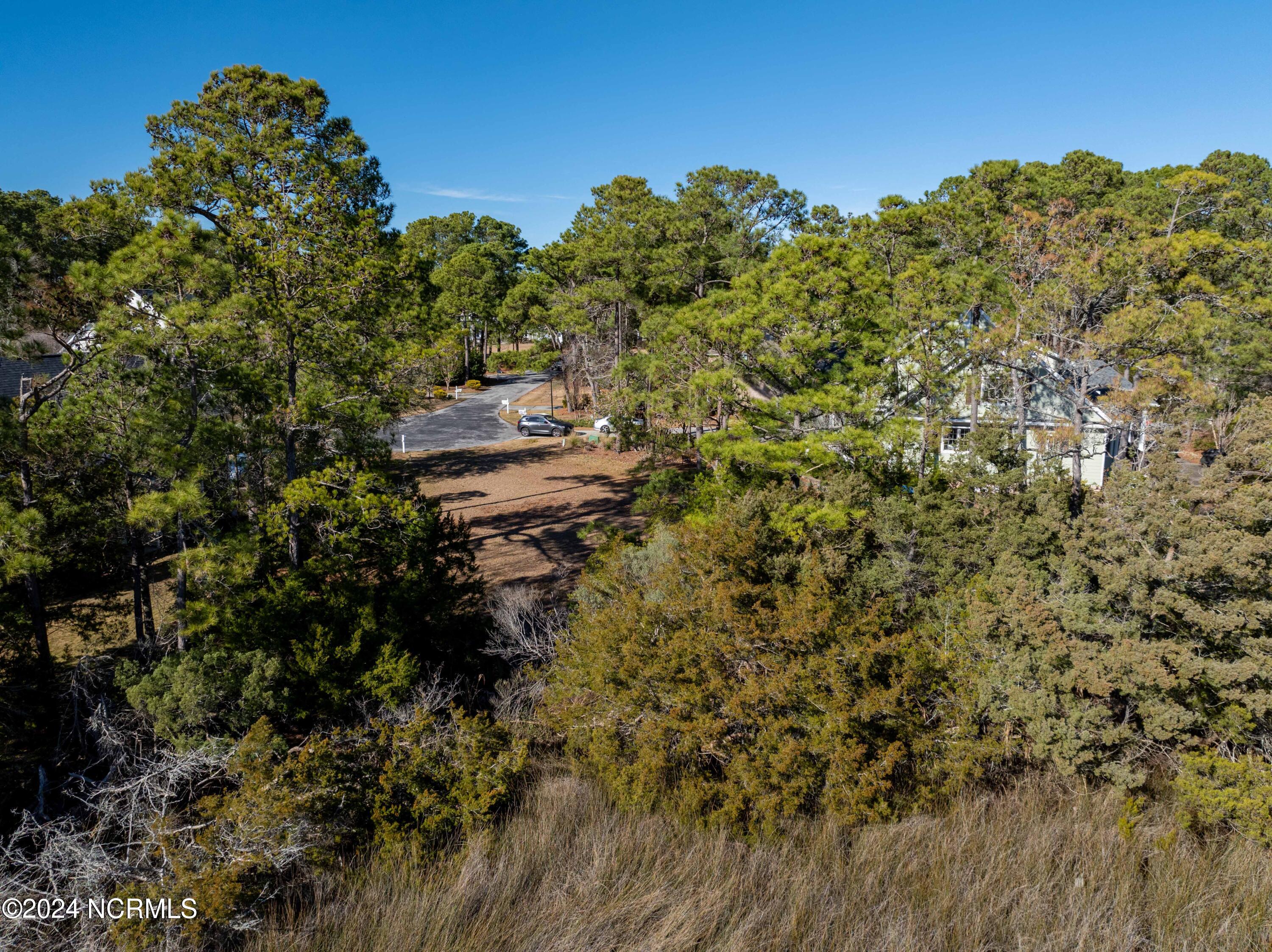 4422 Dragonfly Court