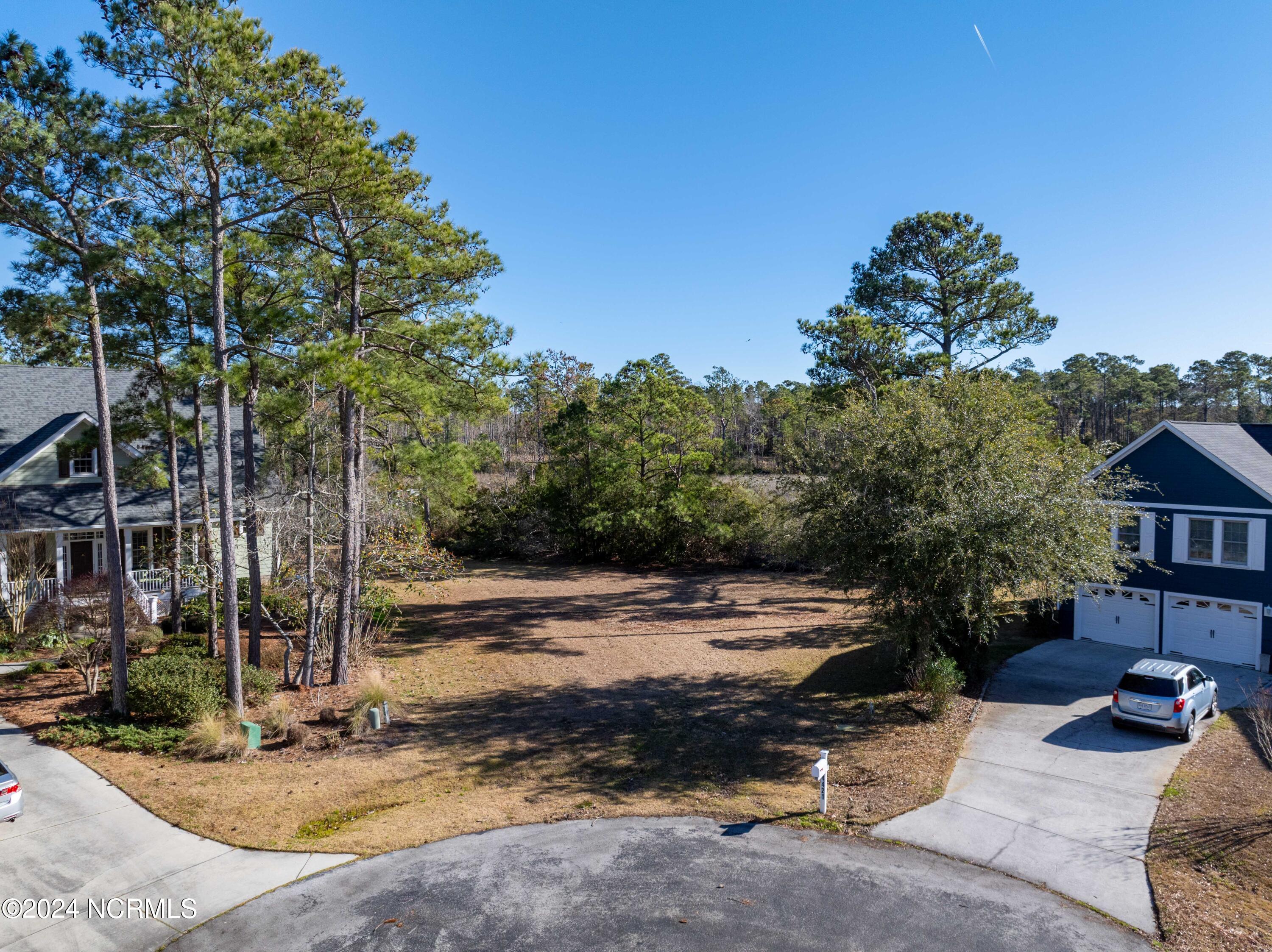 4422 Dragonfly Court