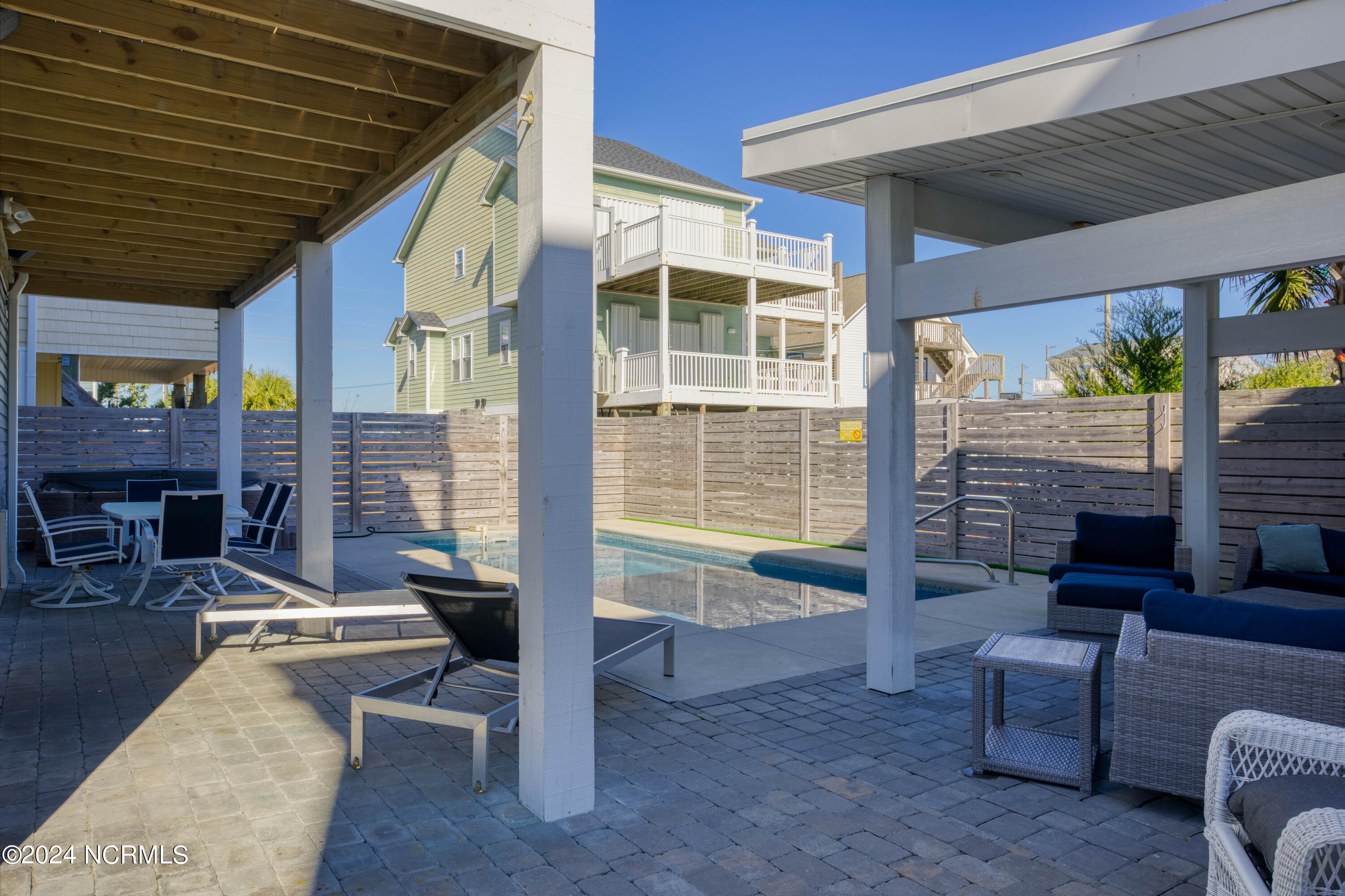 106 Charlotte Avenue