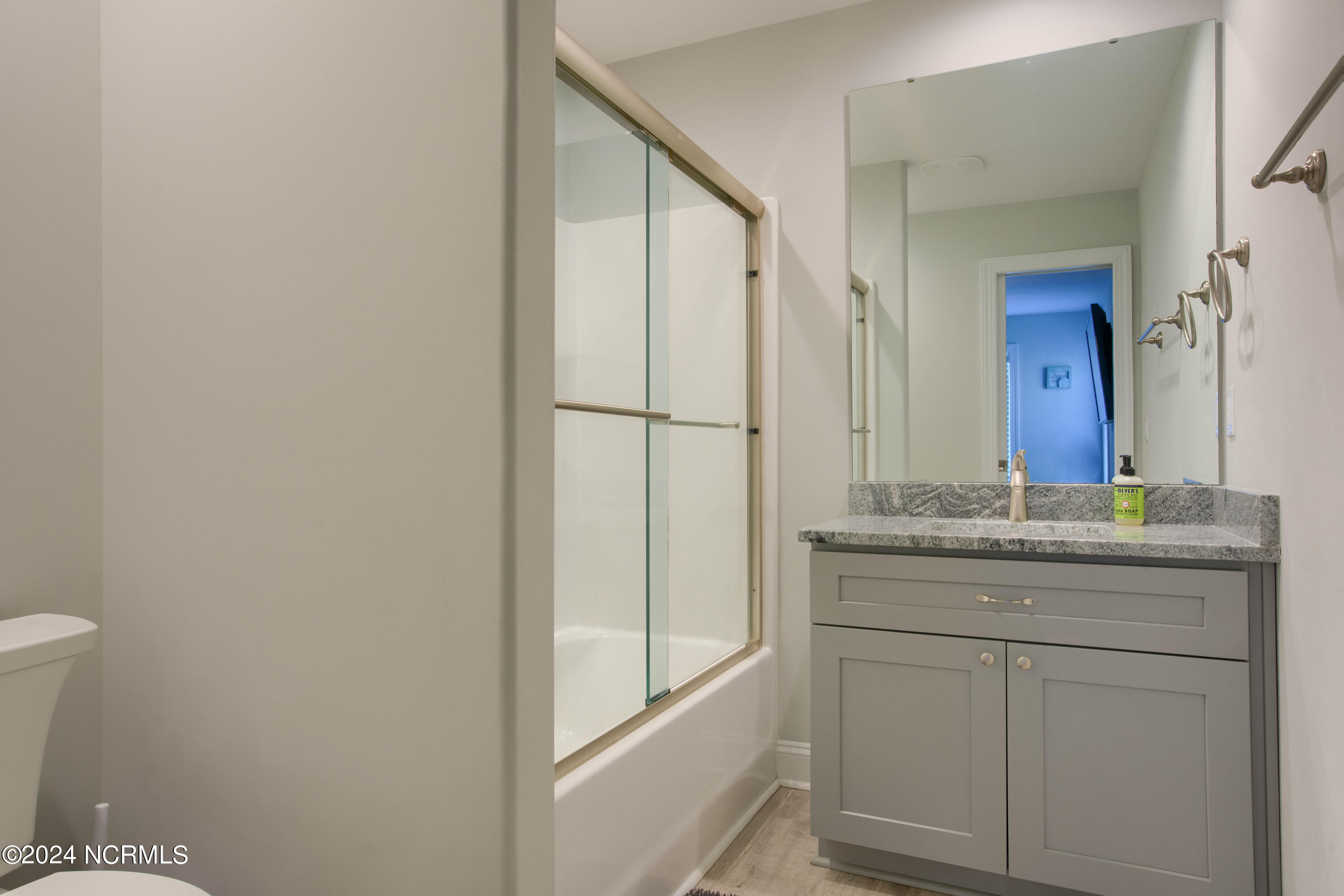 106 Charlotte Avenue