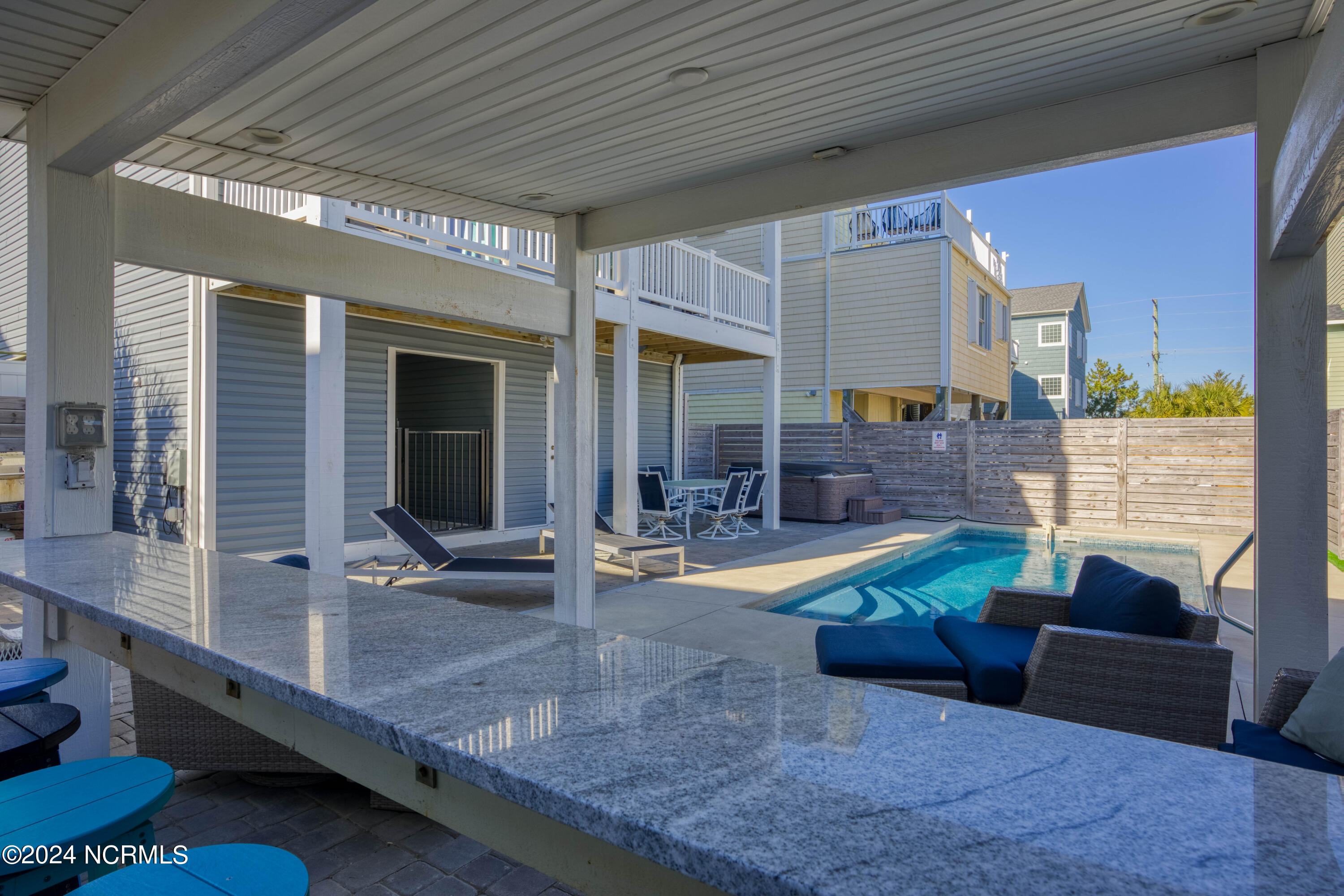 106 Charlotte Avenue