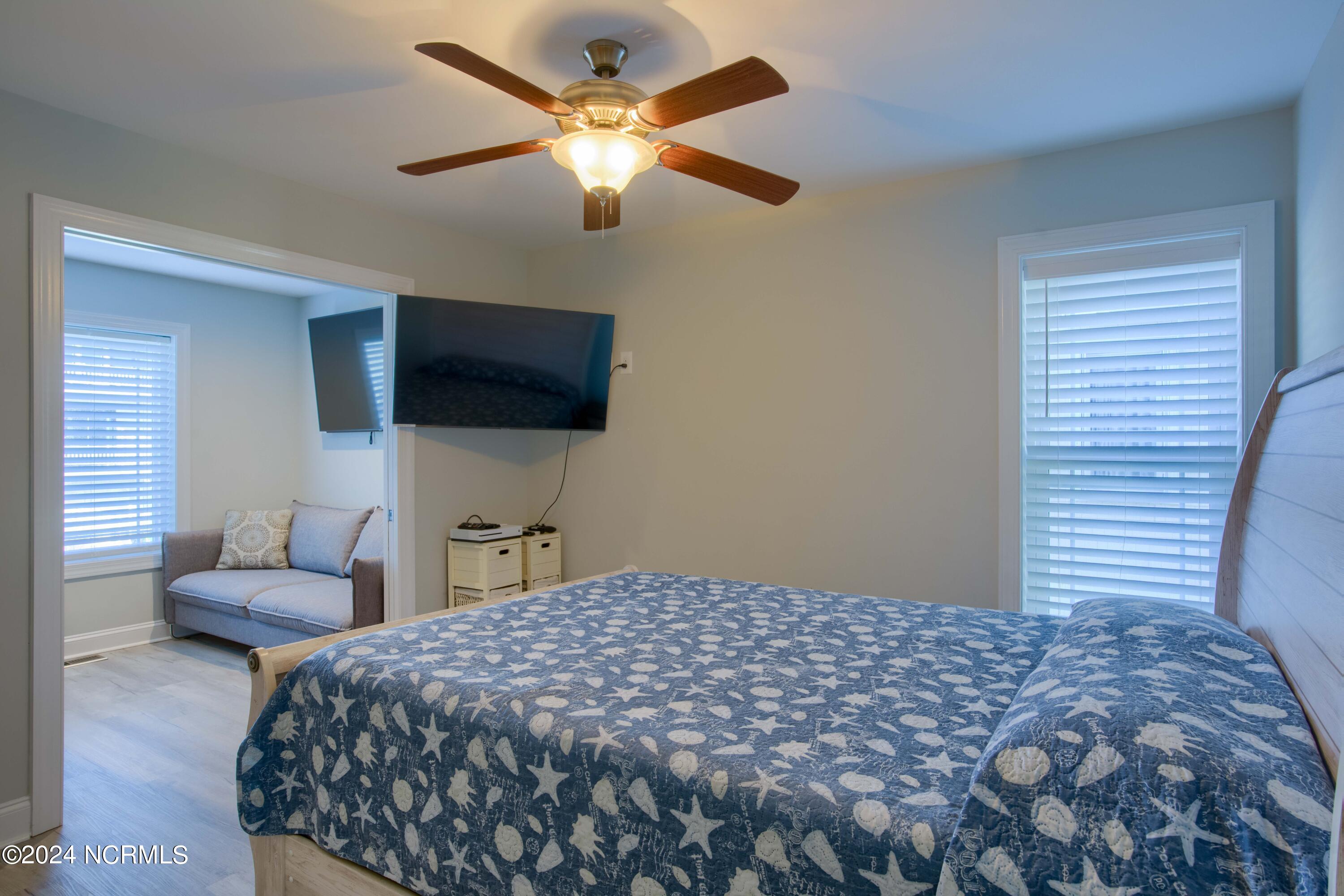 106 Charlotte Avenue