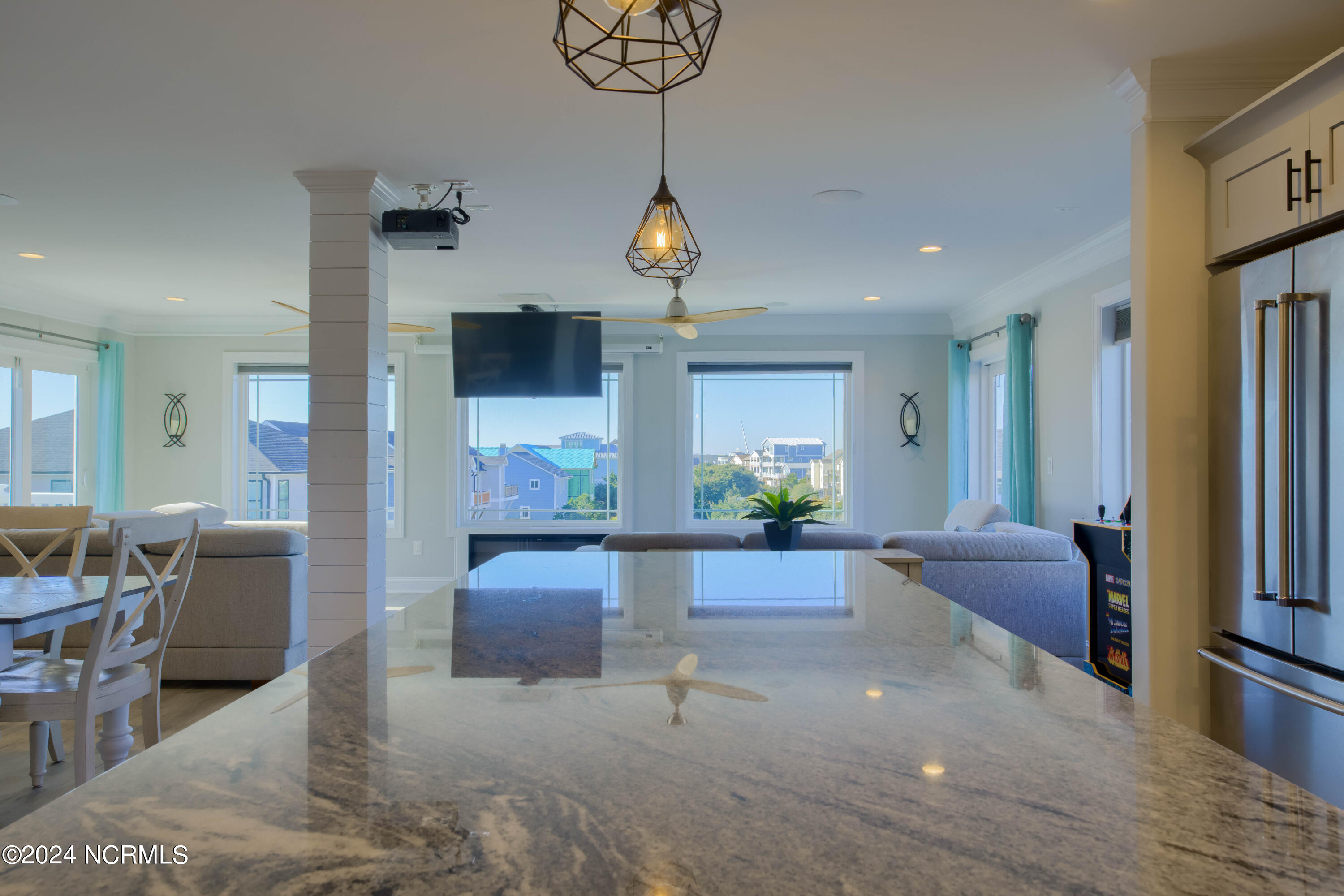 106 Charlotte Avenue