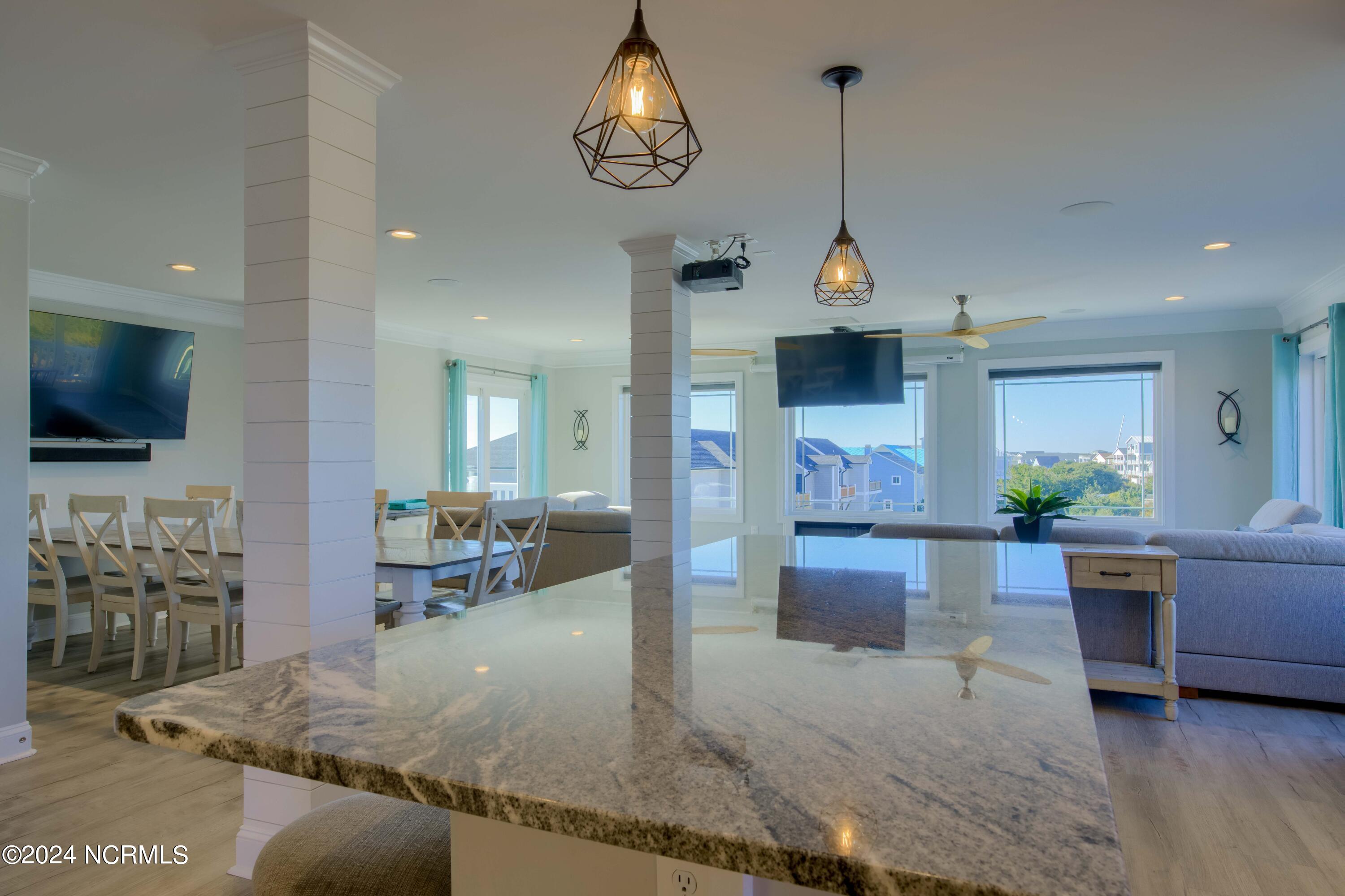 106 Charlotte Avenue