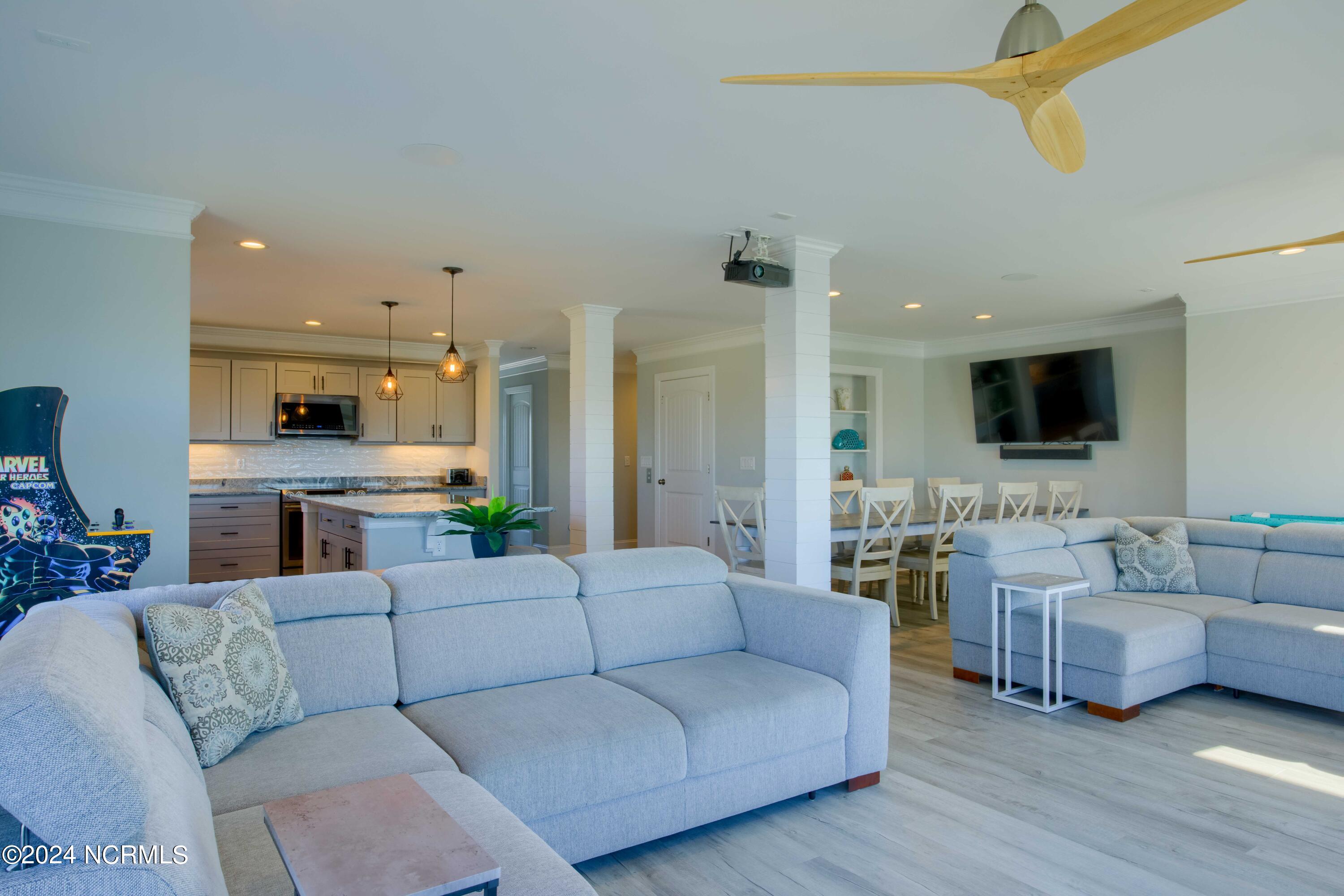 106 Charlotte Avenue