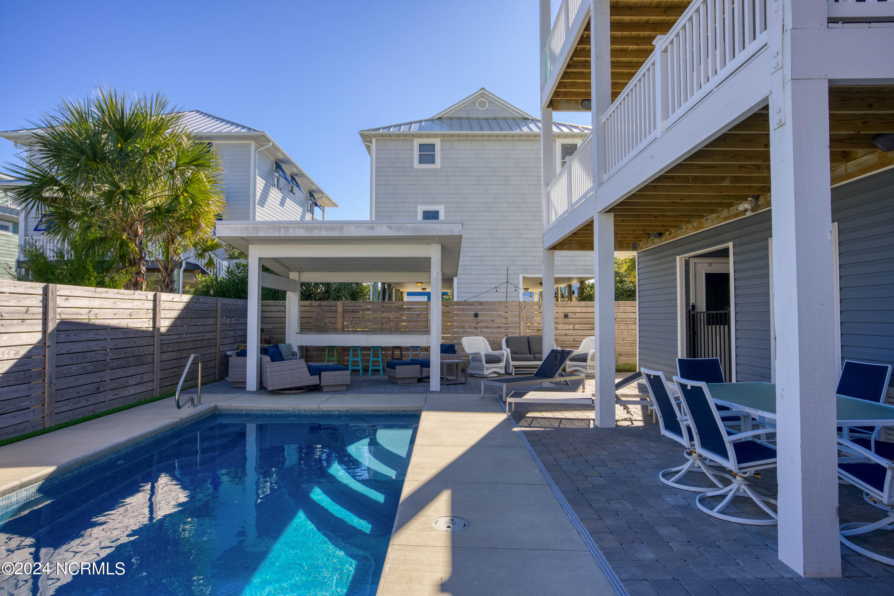 106 Charlotte Avenue