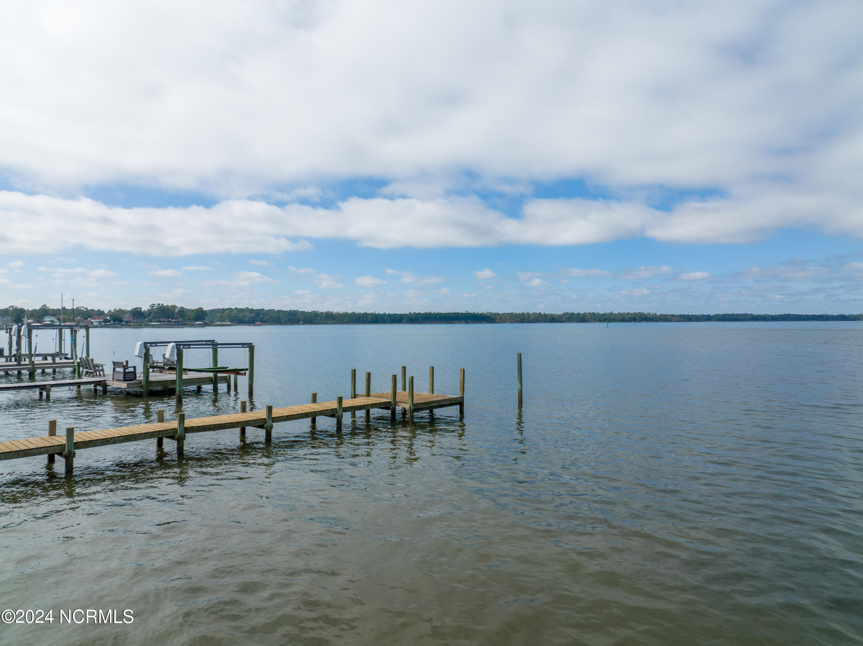 130-131 Gemstone Drive