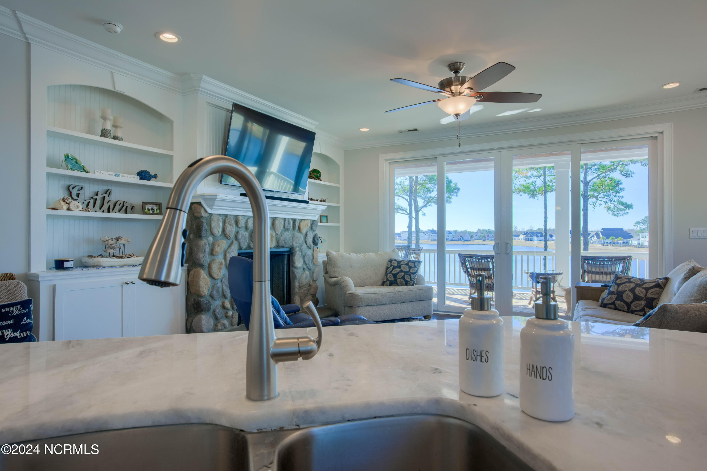 409 Pearl Button Way