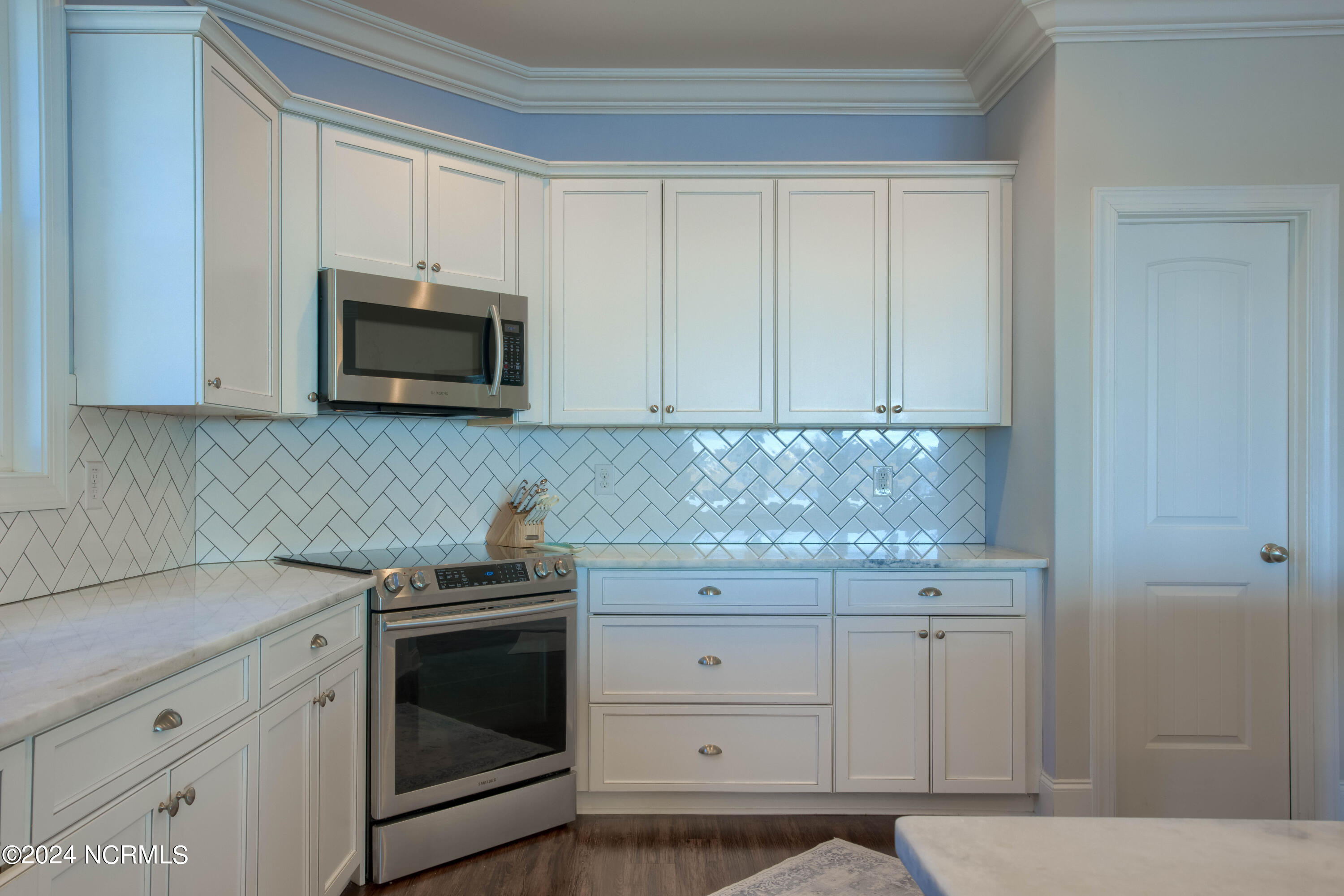 409 Pearl Button Way