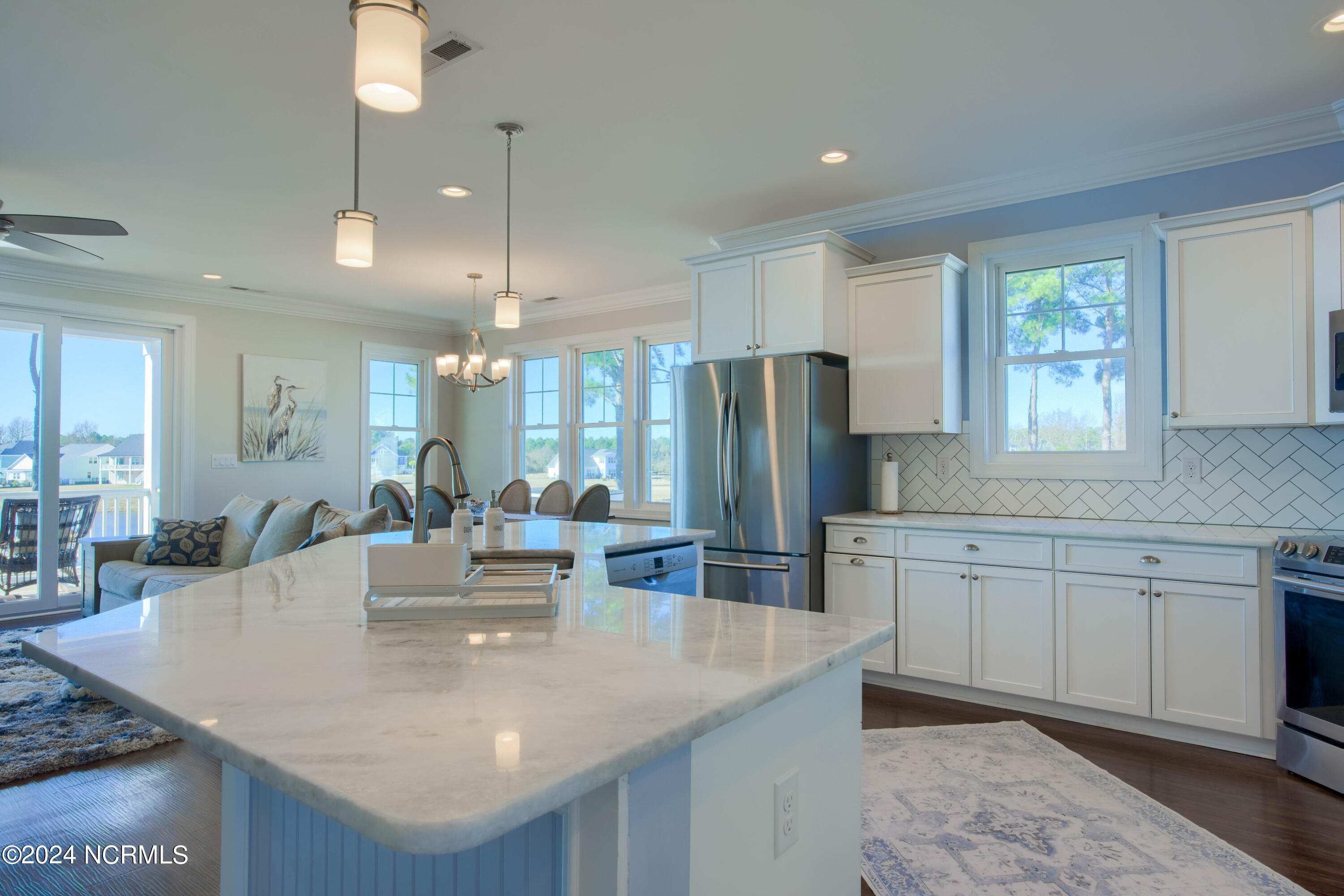 409 Pearl Button Way