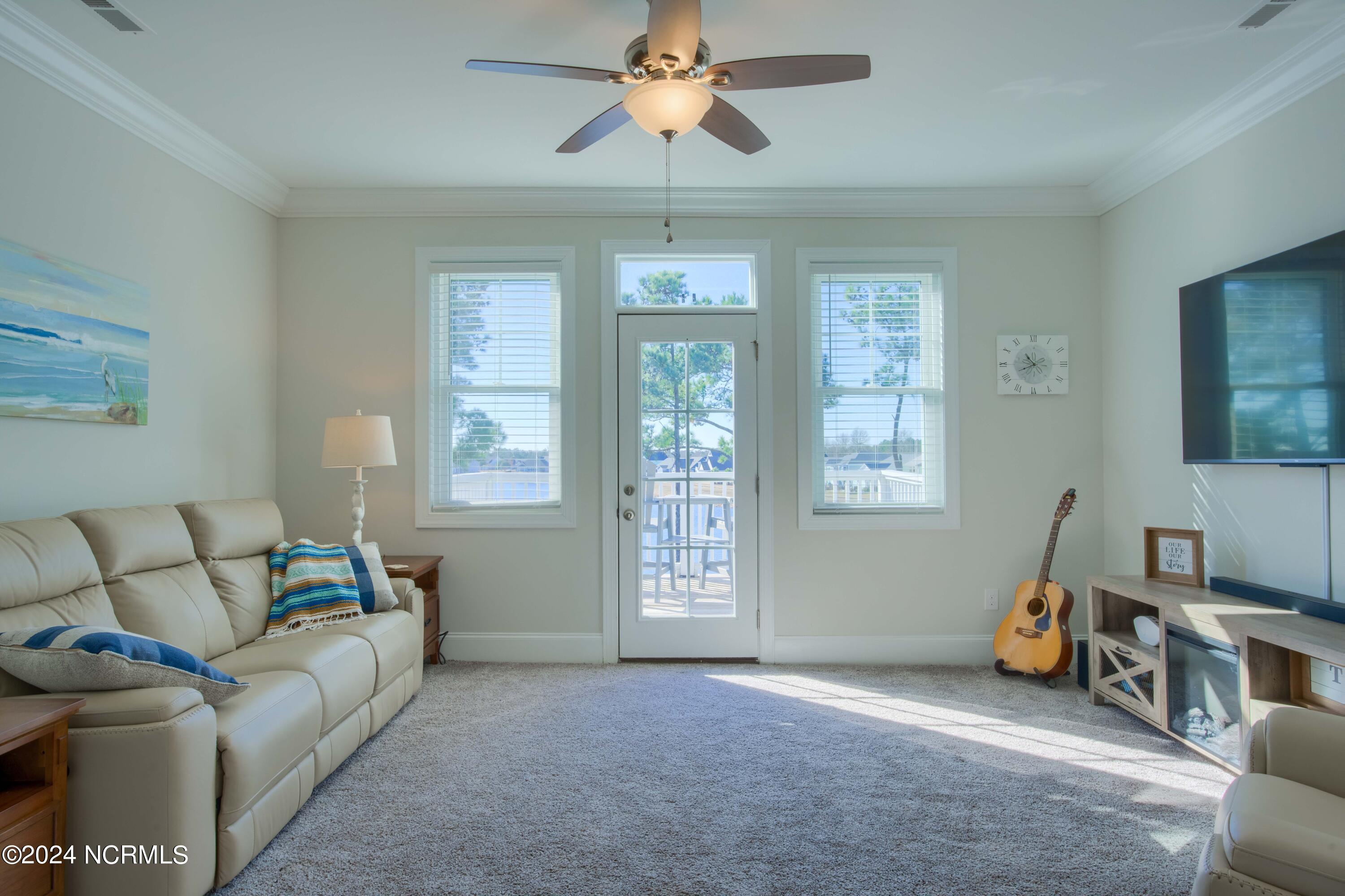 409 Pearl Button Way