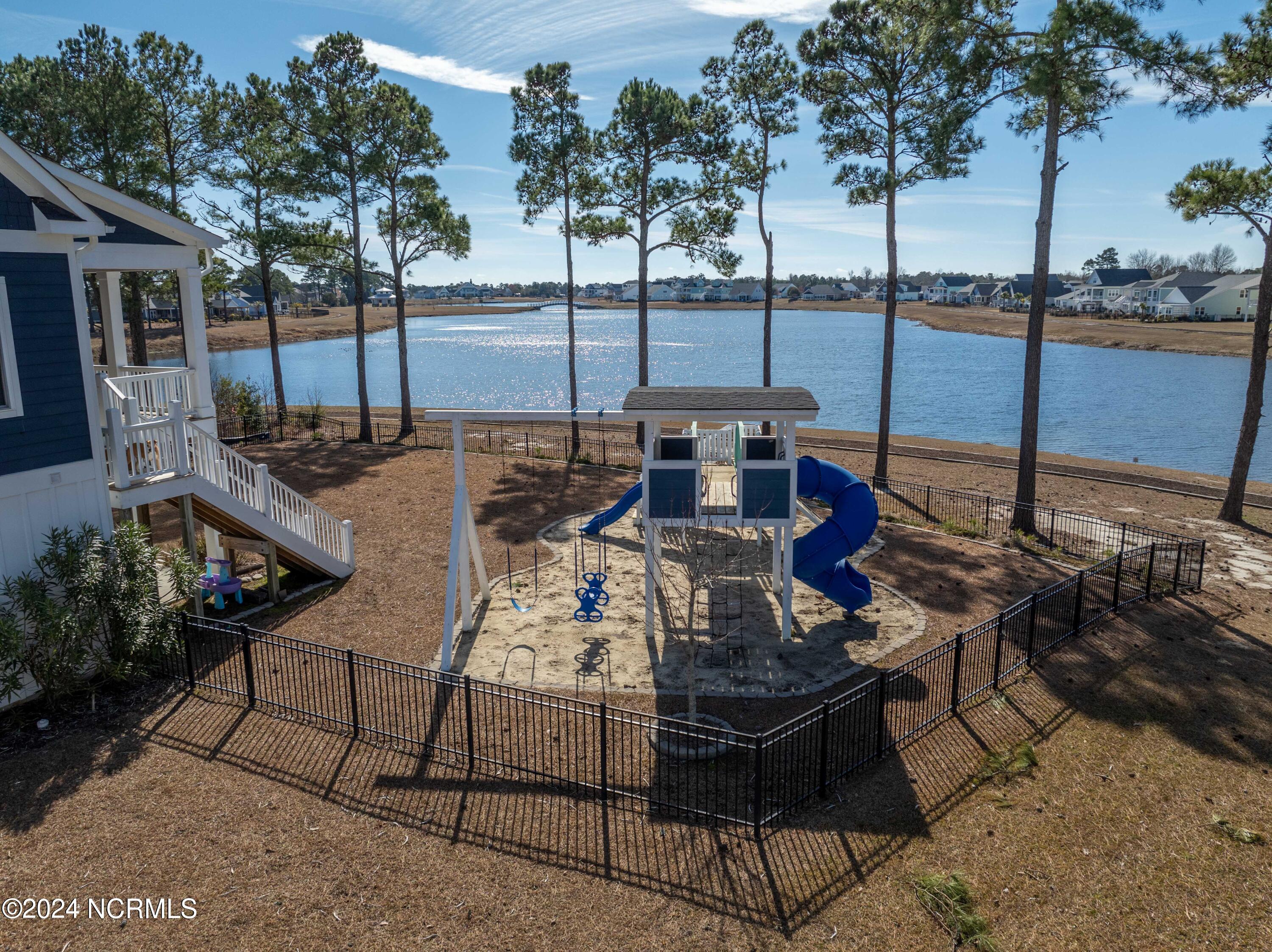 409 Pearl Button Way