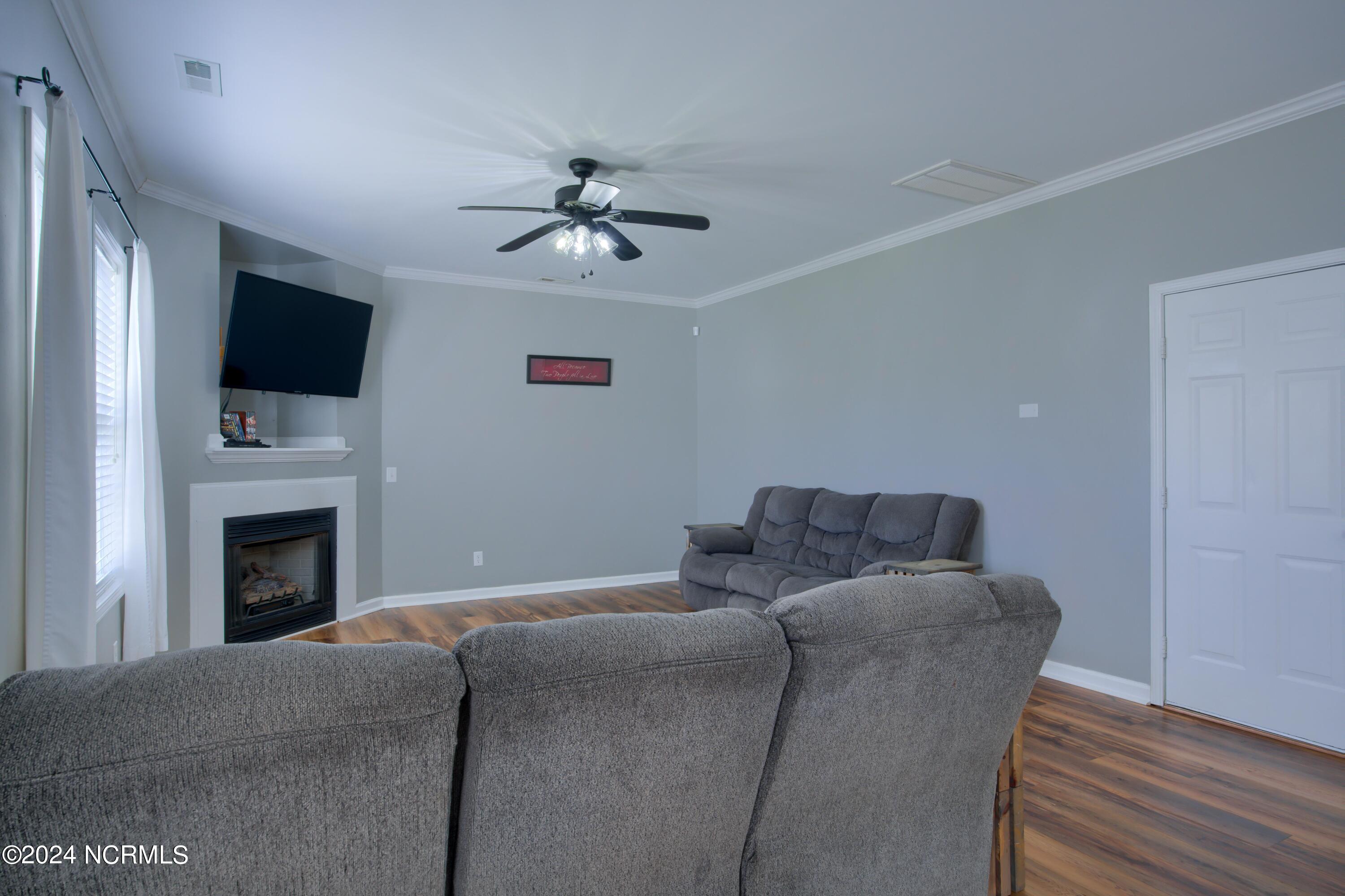 105 Azalea Plantation Boulevard