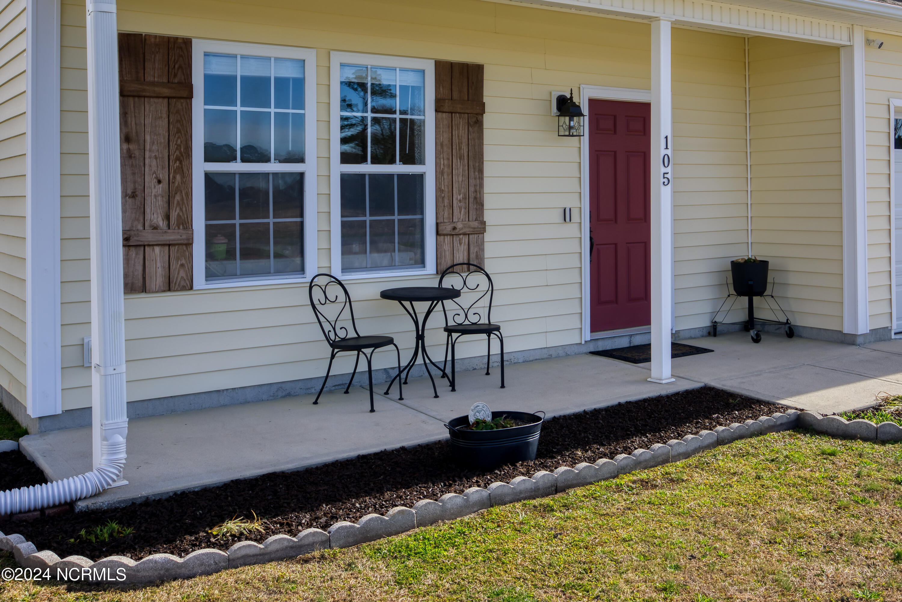 105 Azalea Plantation Boulevard