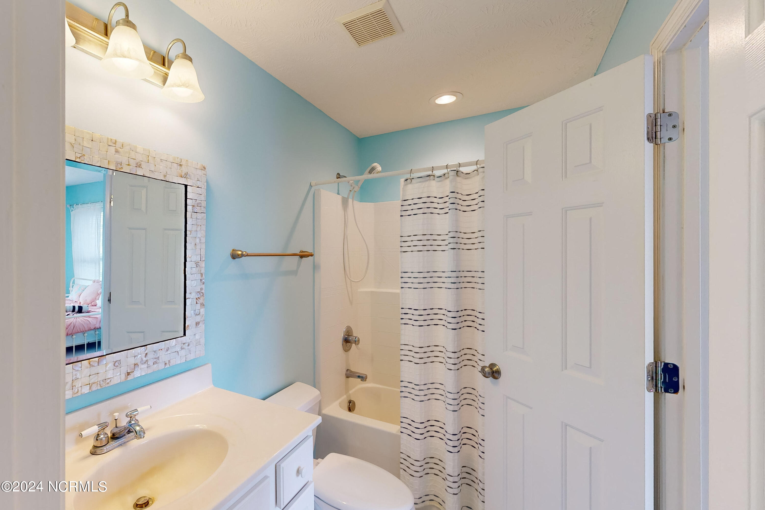 1145 S Topsail Drive, A