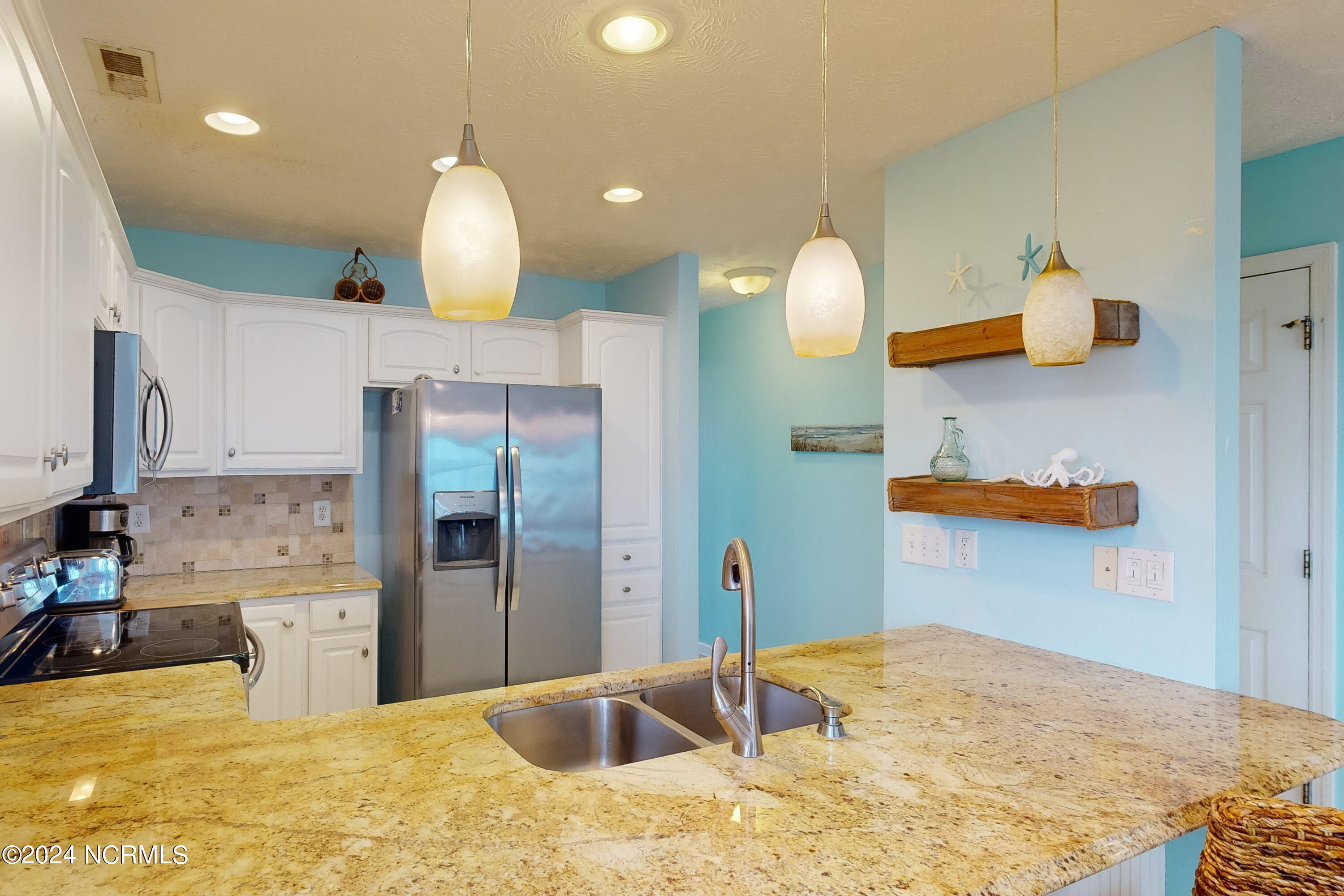 1145 S Topsail Drive, A