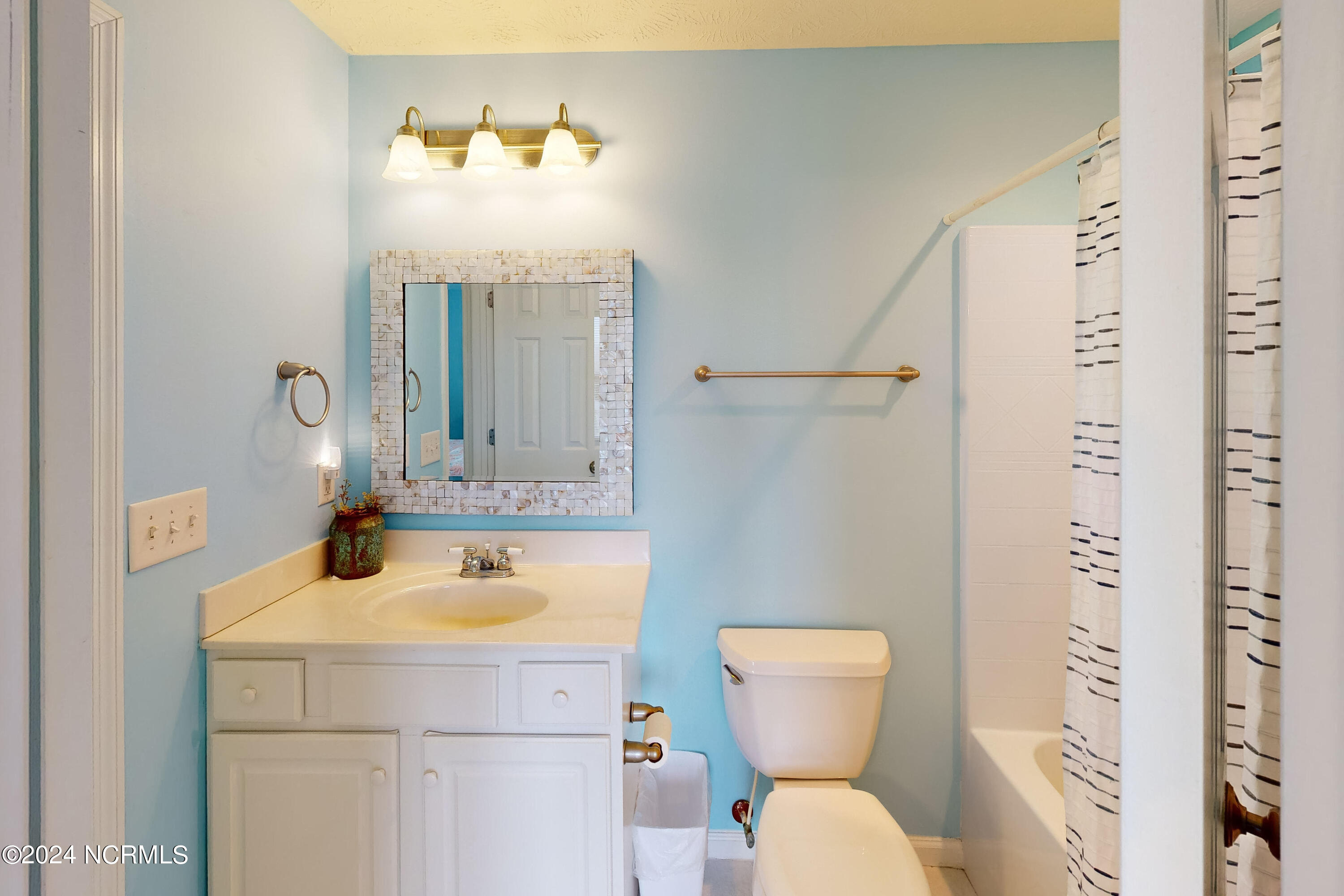 1145 S Topsail Drive, A