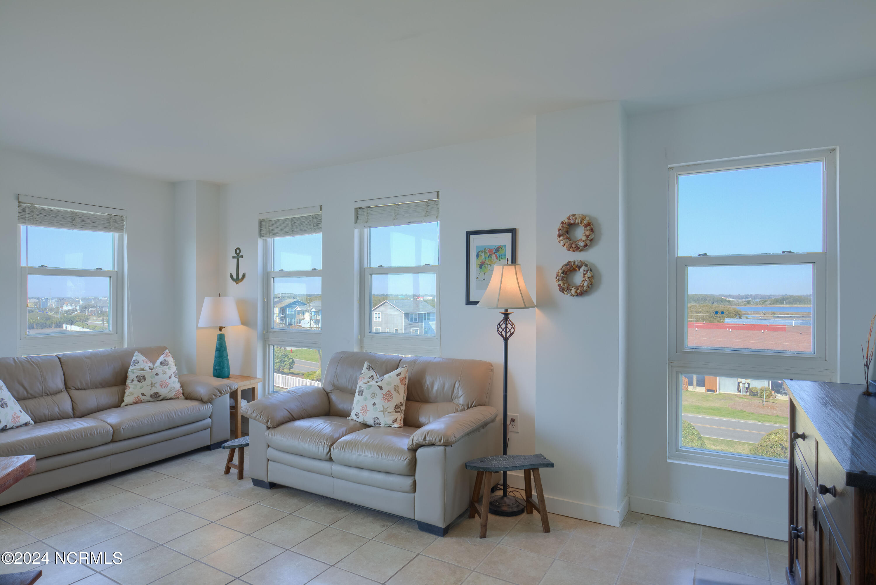 2000 New River Inlet Road, 3201