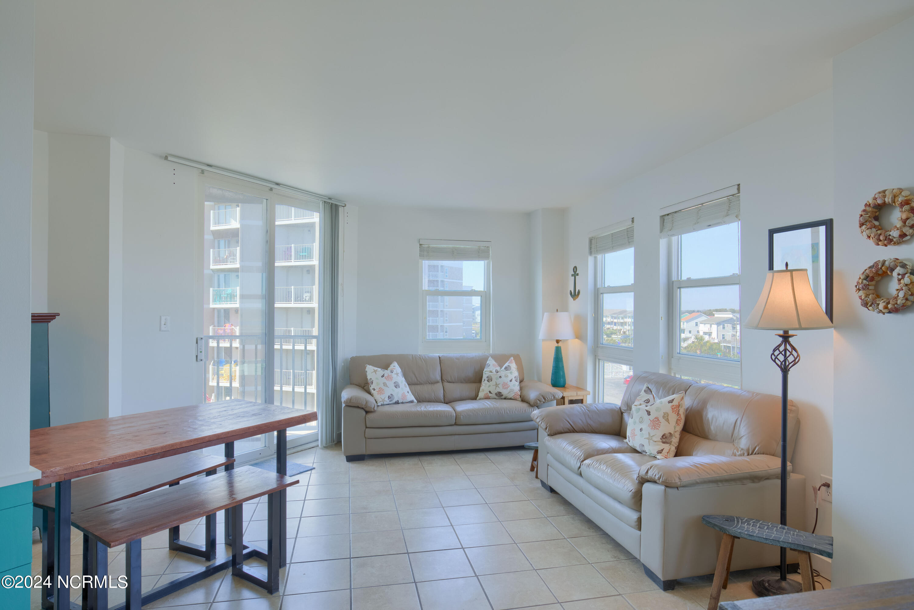 2000 New River Inlet Road, 3201