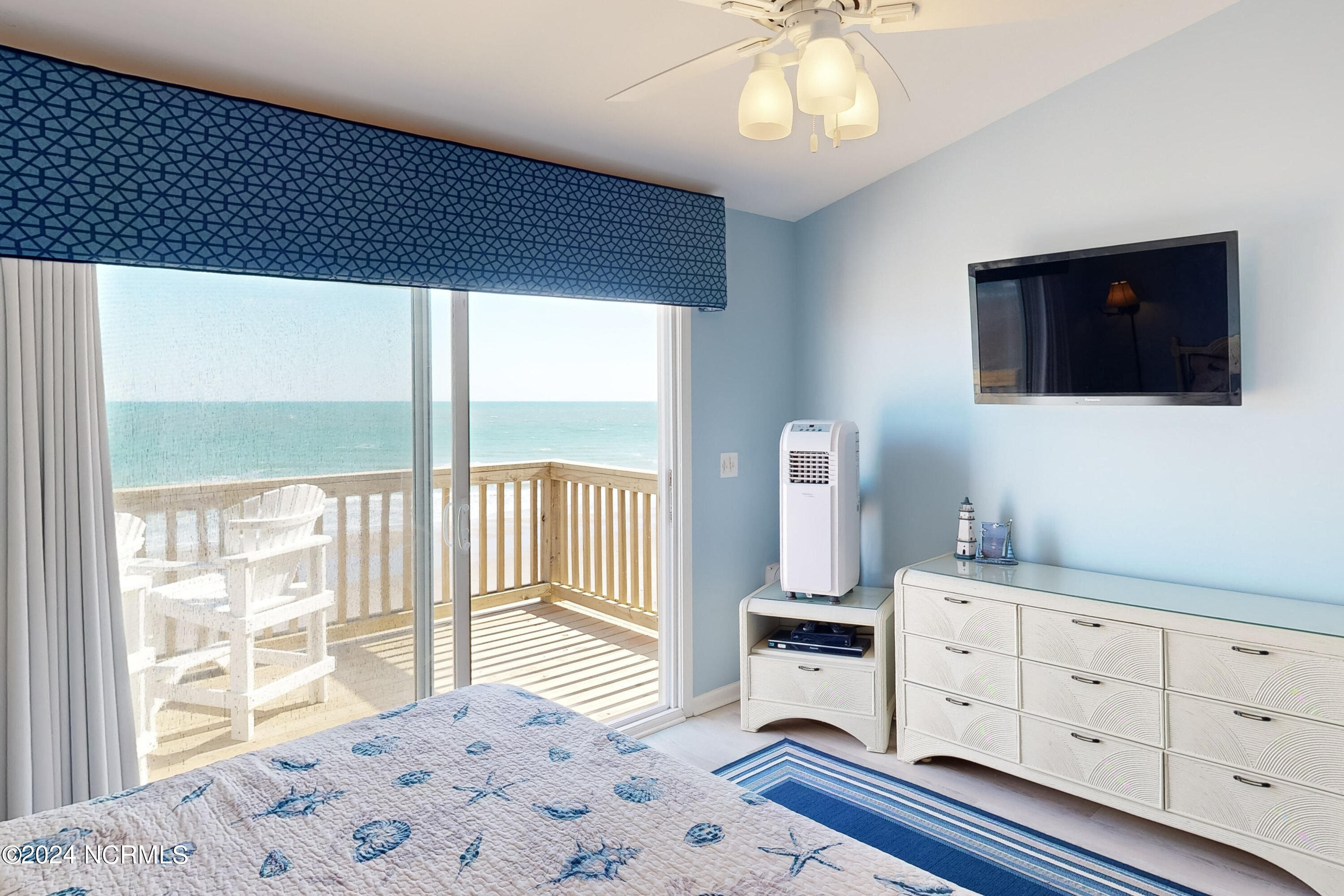 1768-4 New River Inlet Road