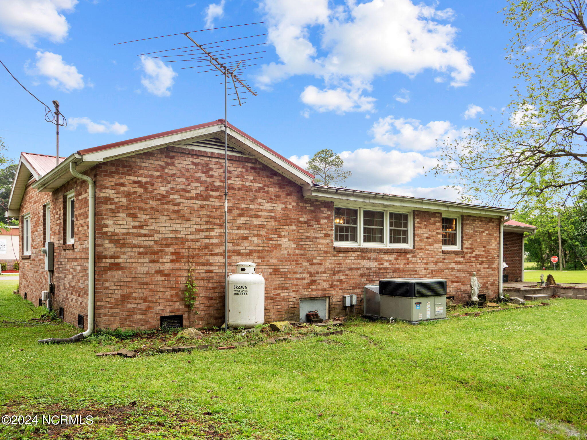 116 N Pershing Street