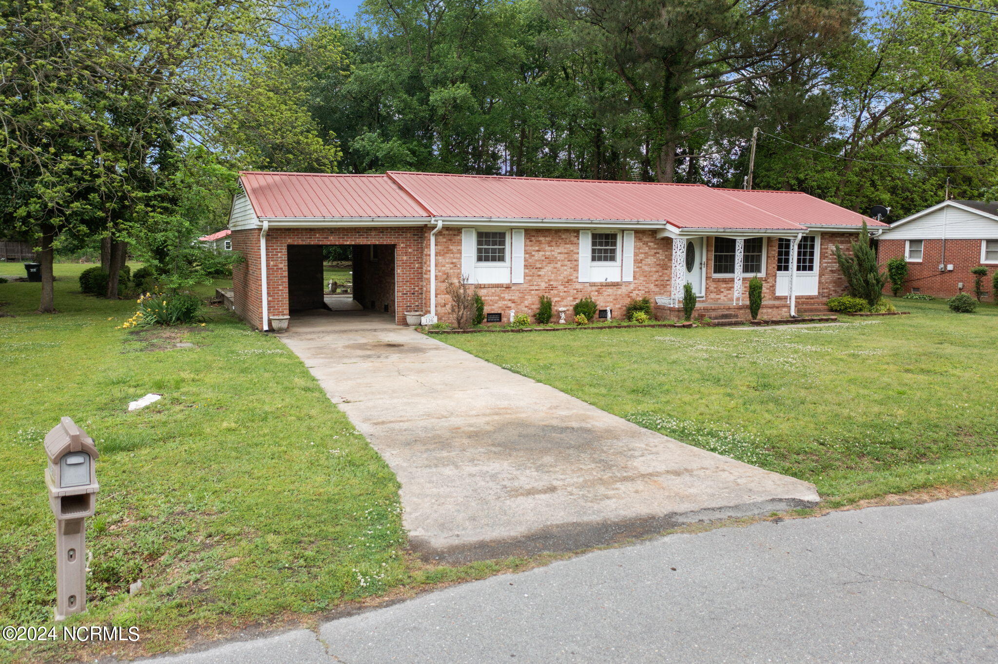 116 N Pershing Street