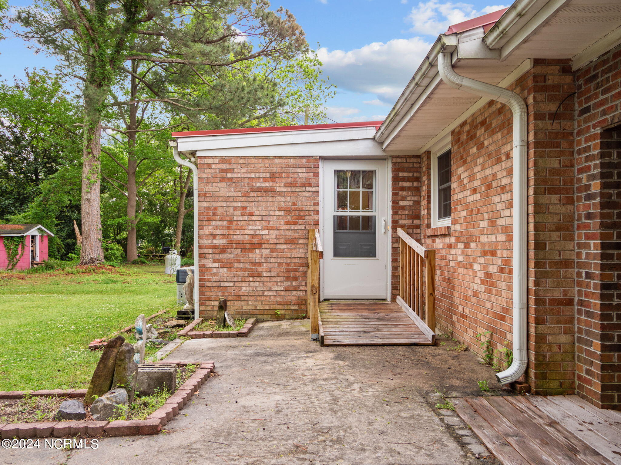 116 N Pershing Street