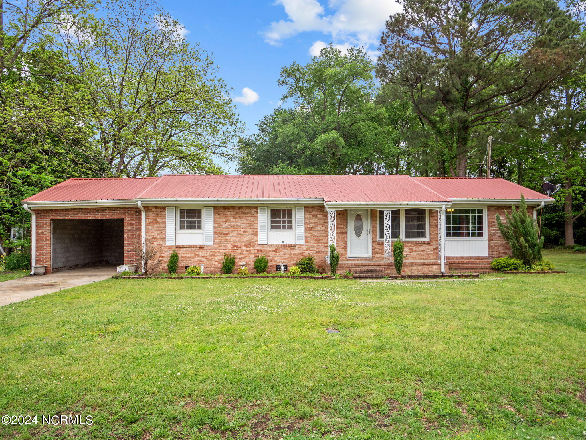 116 N Pershing Street