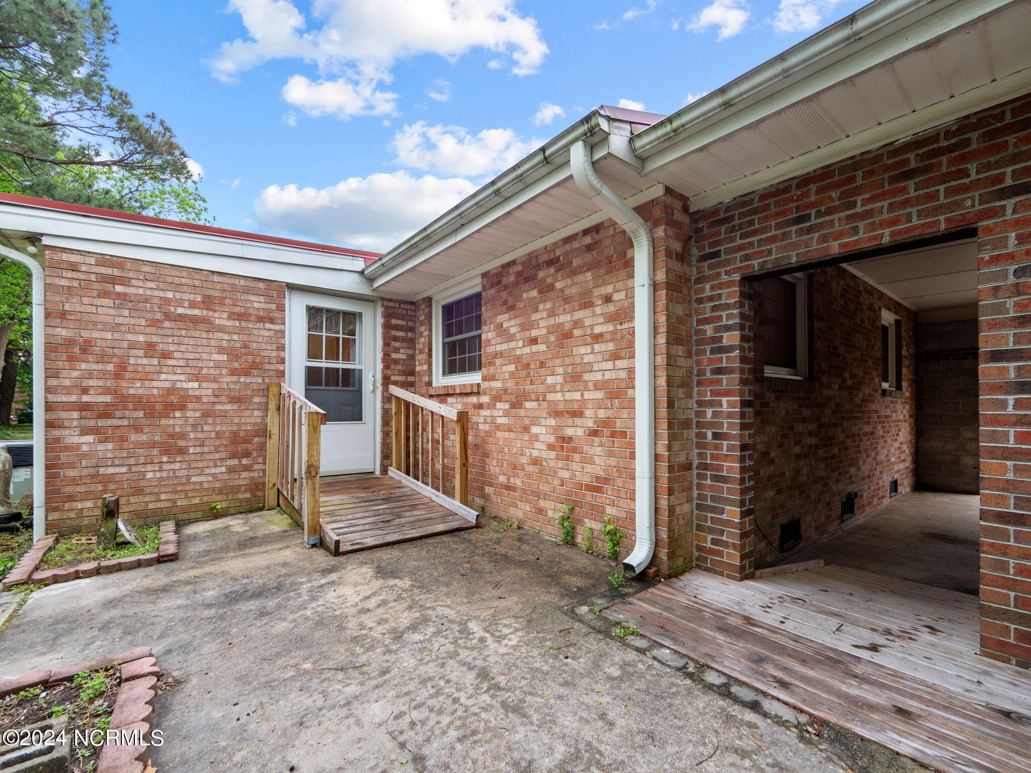 116 N Pershing Street