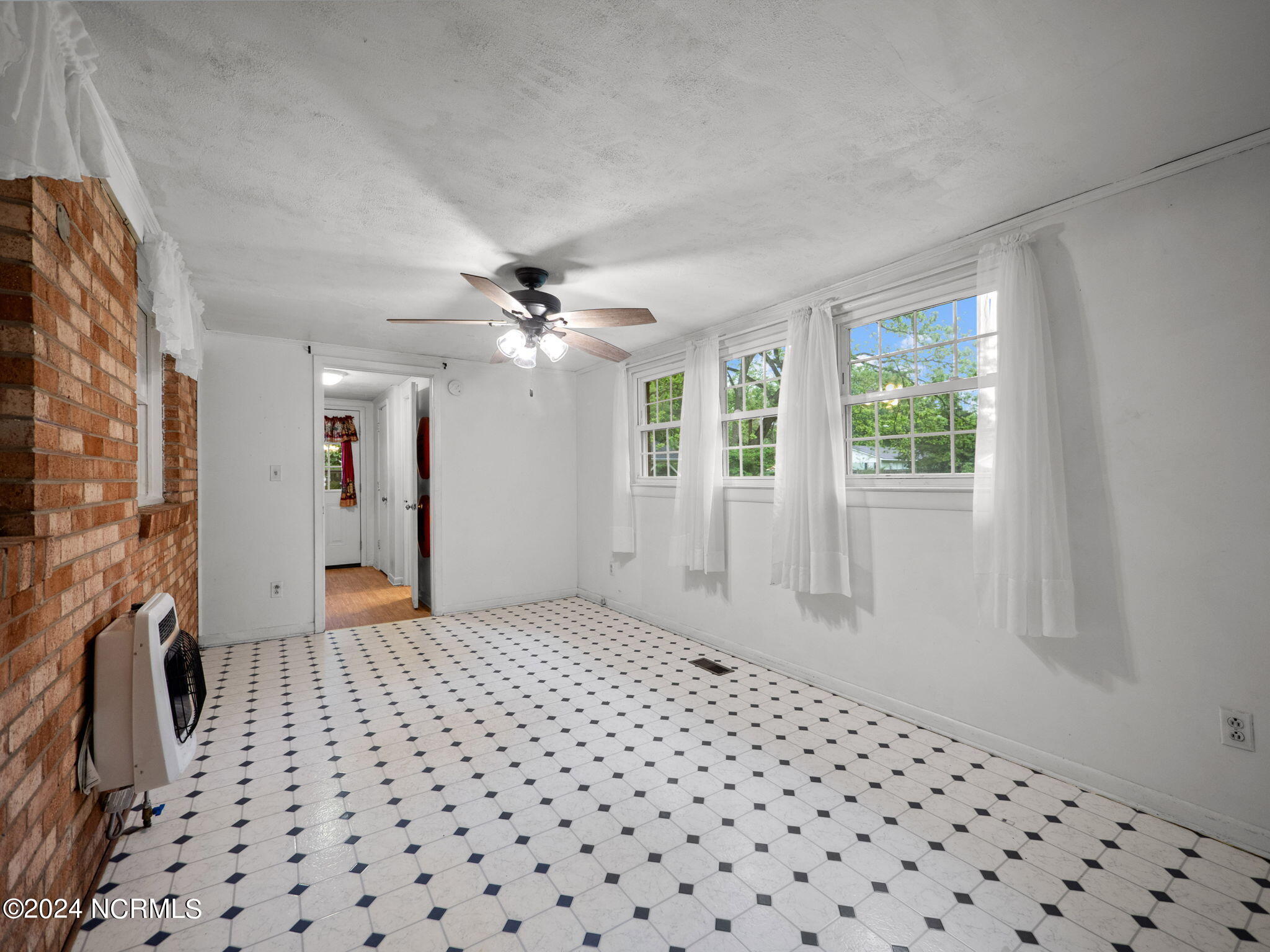 116 N Pershing Street