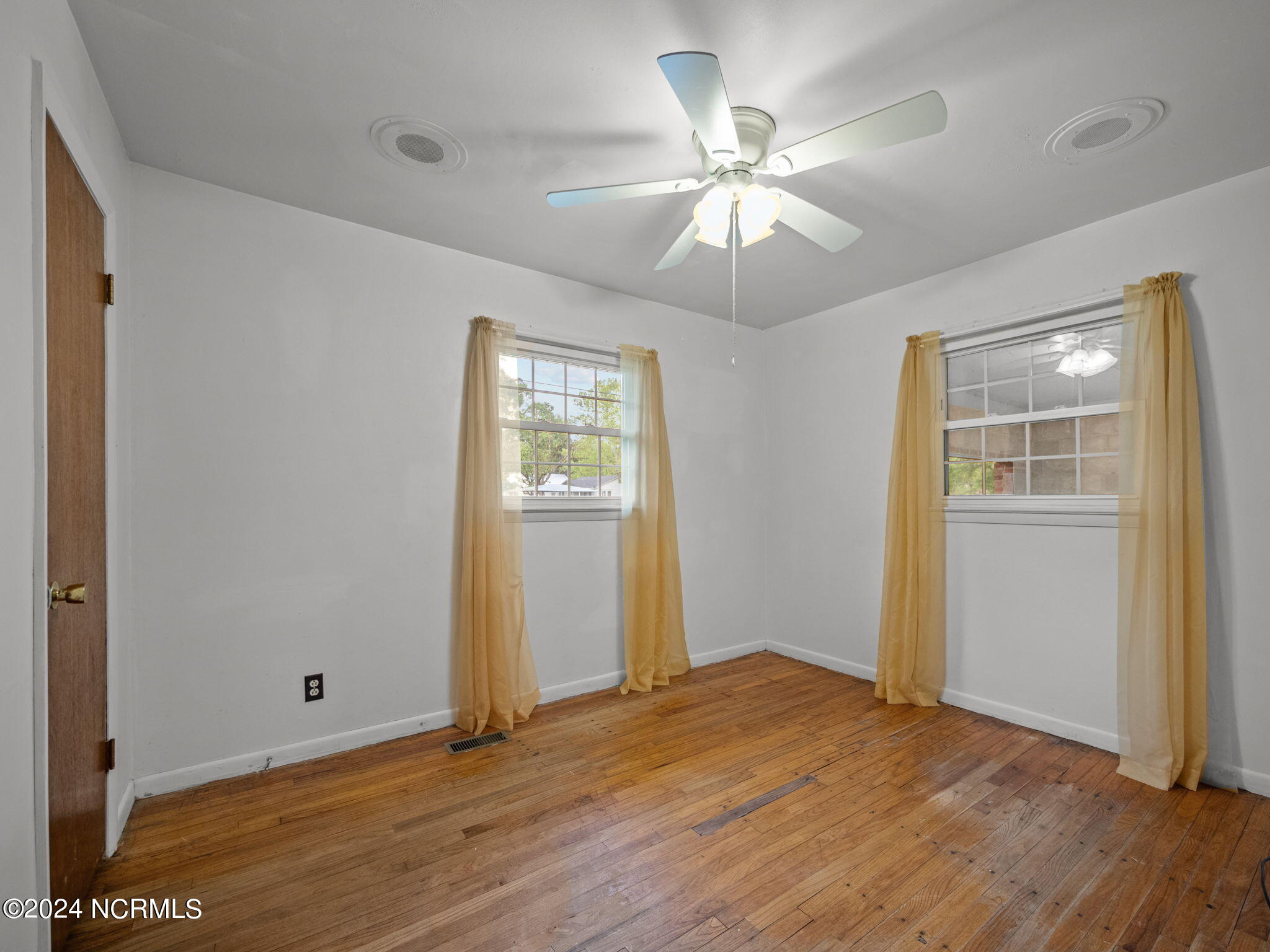 116 N Pershing Street