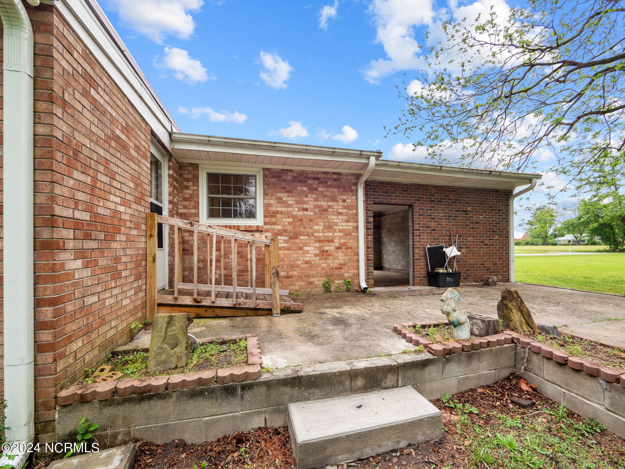 116 N Pershing Street