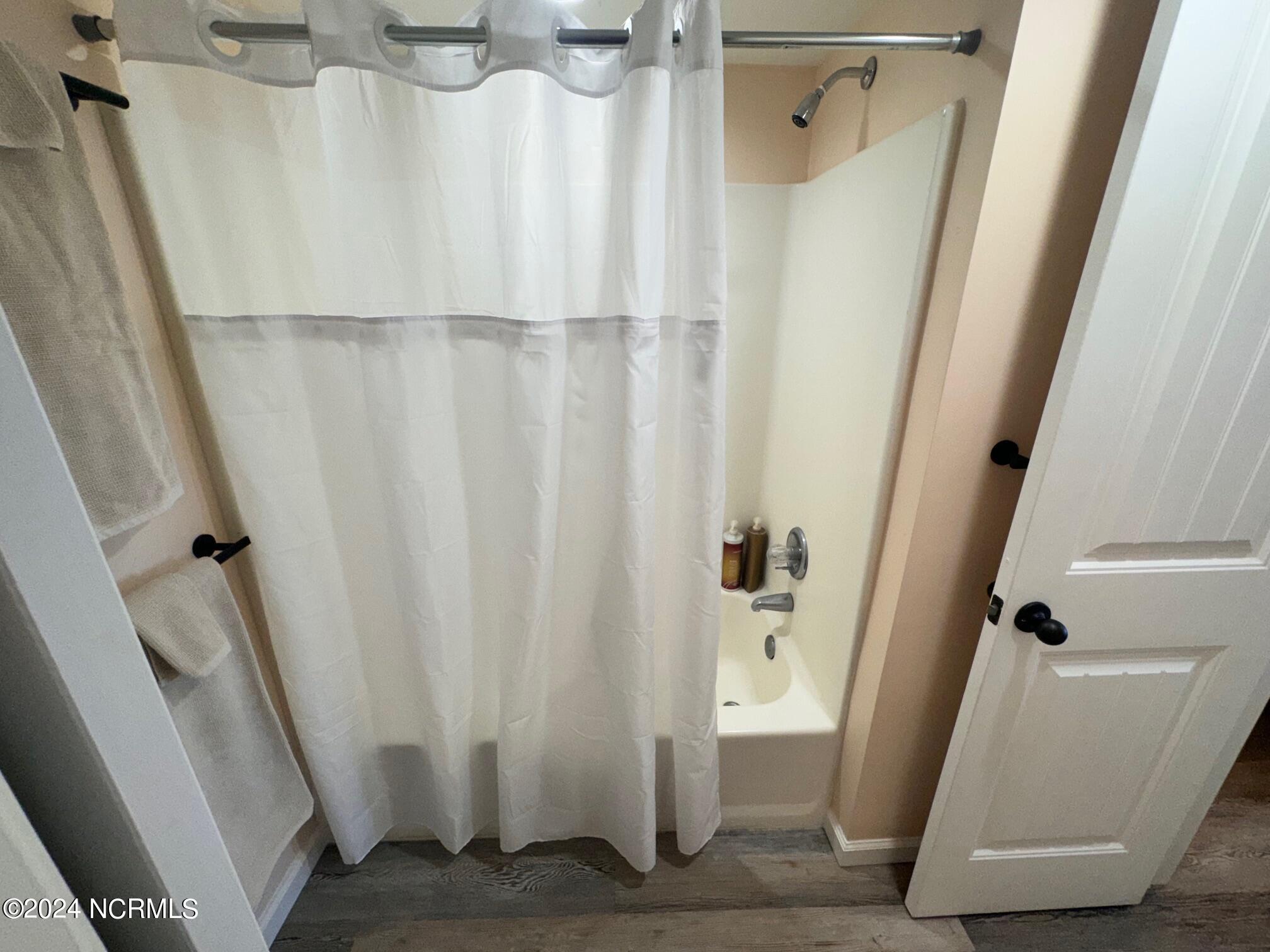 918 N New River Drive