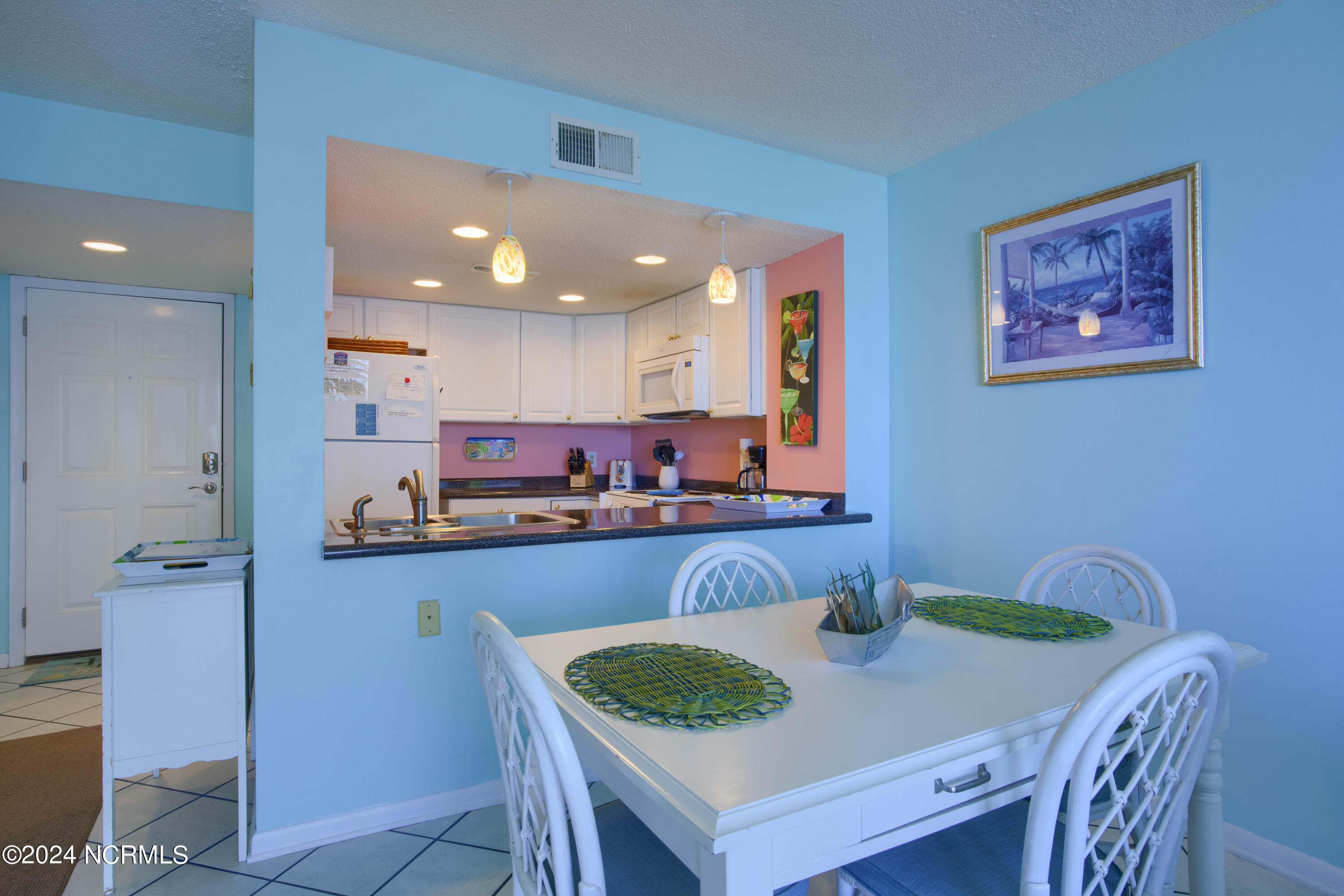 2000 New River Inlet Road, 2312