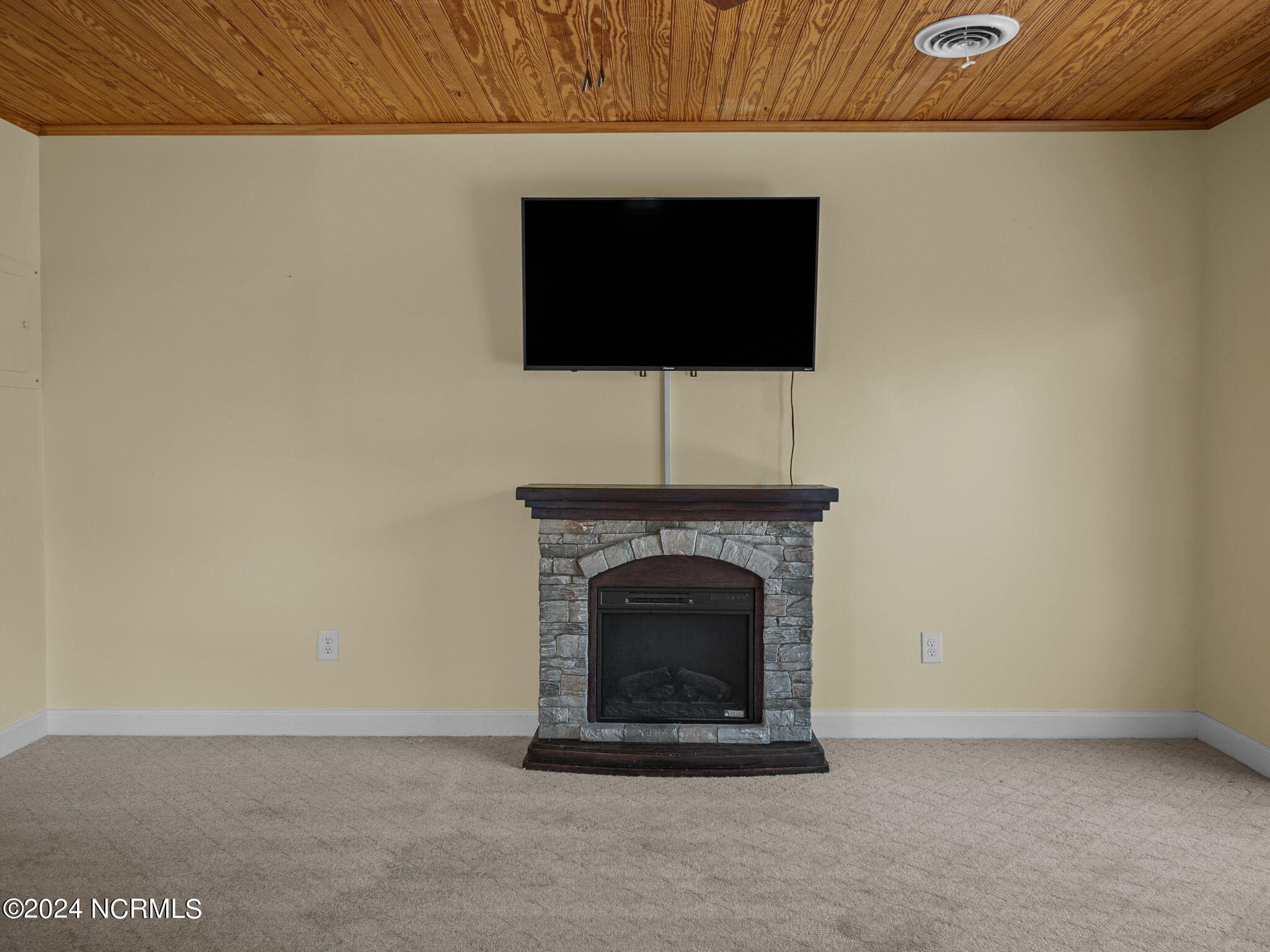 216 Sand Piper Drive