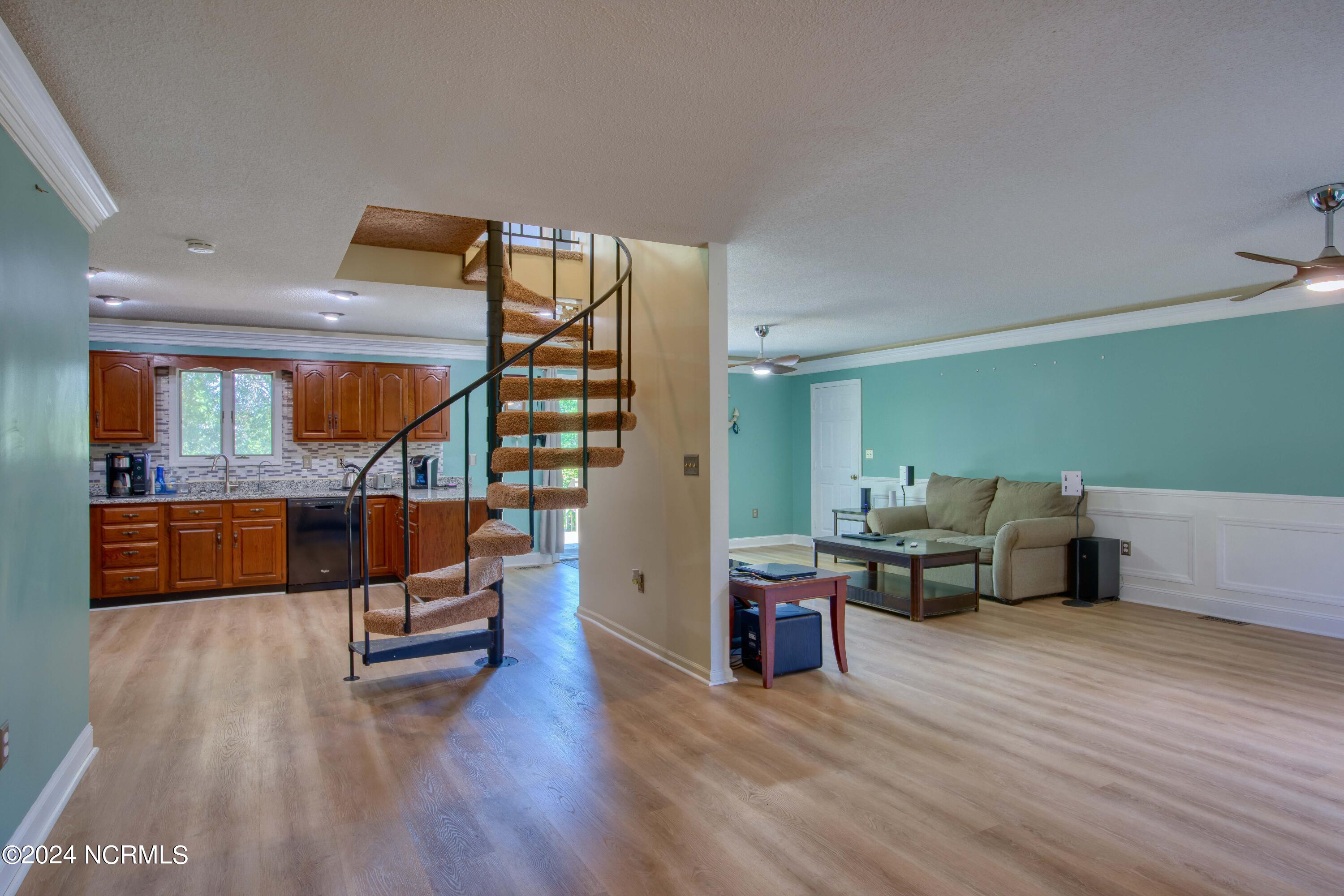 455 Chadwick Shores Drive