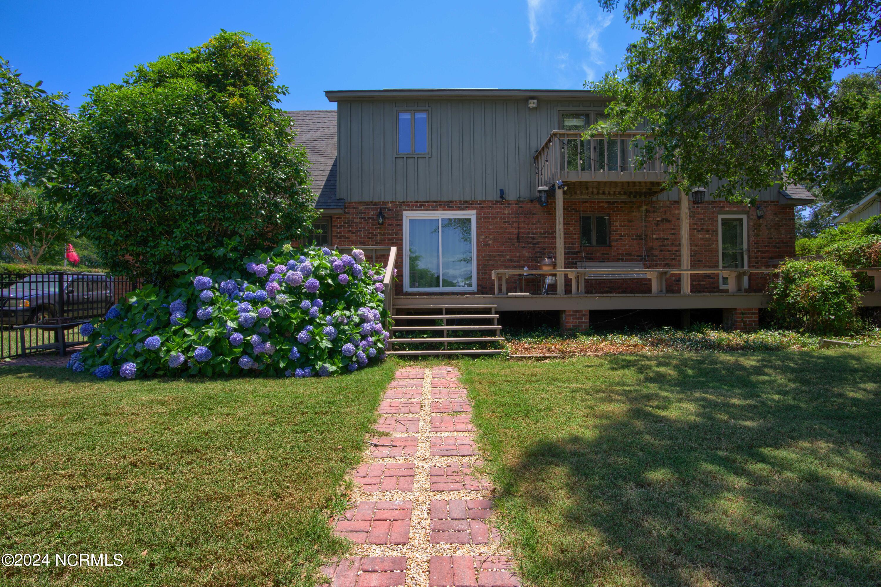455 Chadwick Shores Drive