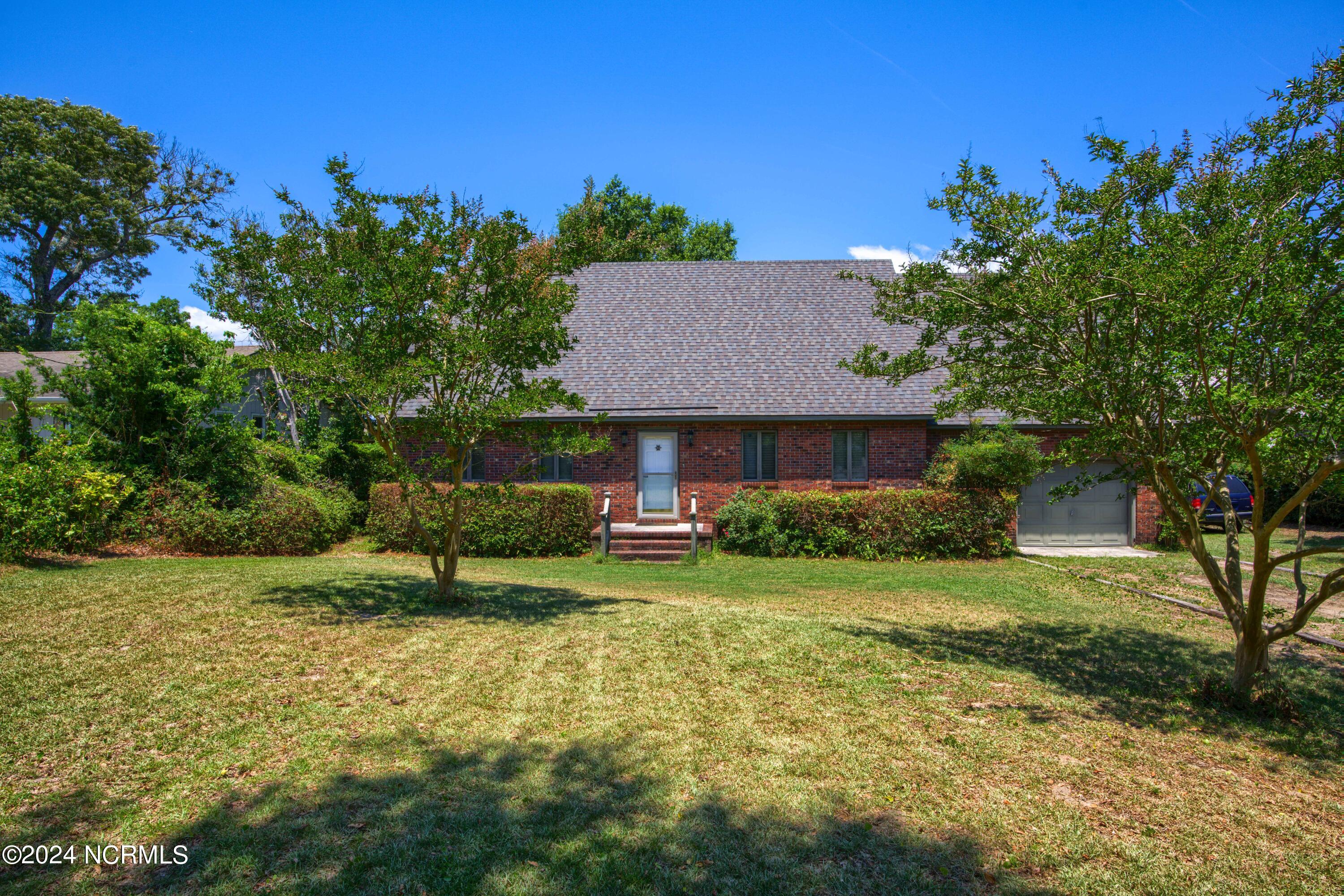 455 Chadwick Shores Drive