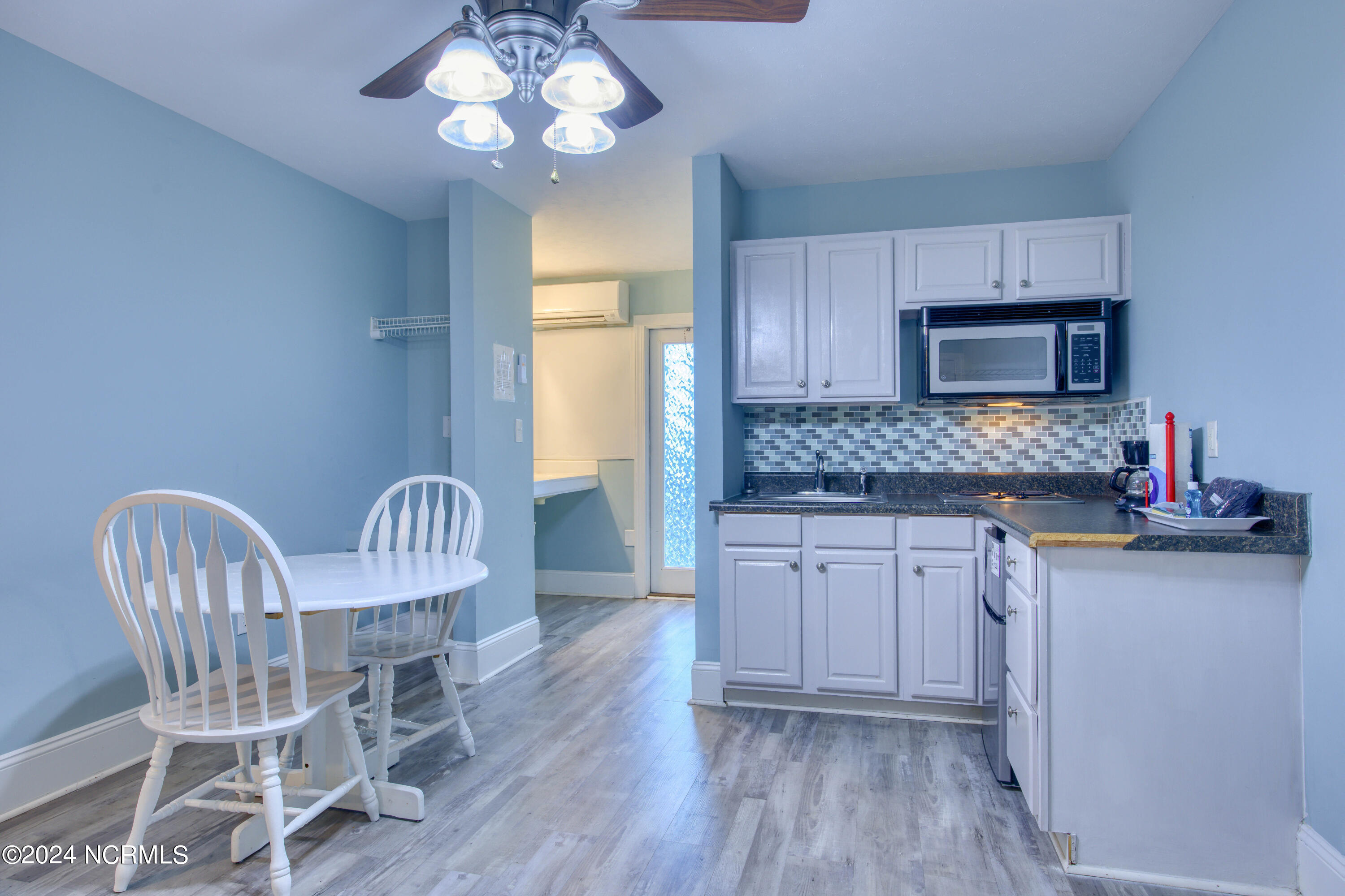 1501 N New River Drive, 203