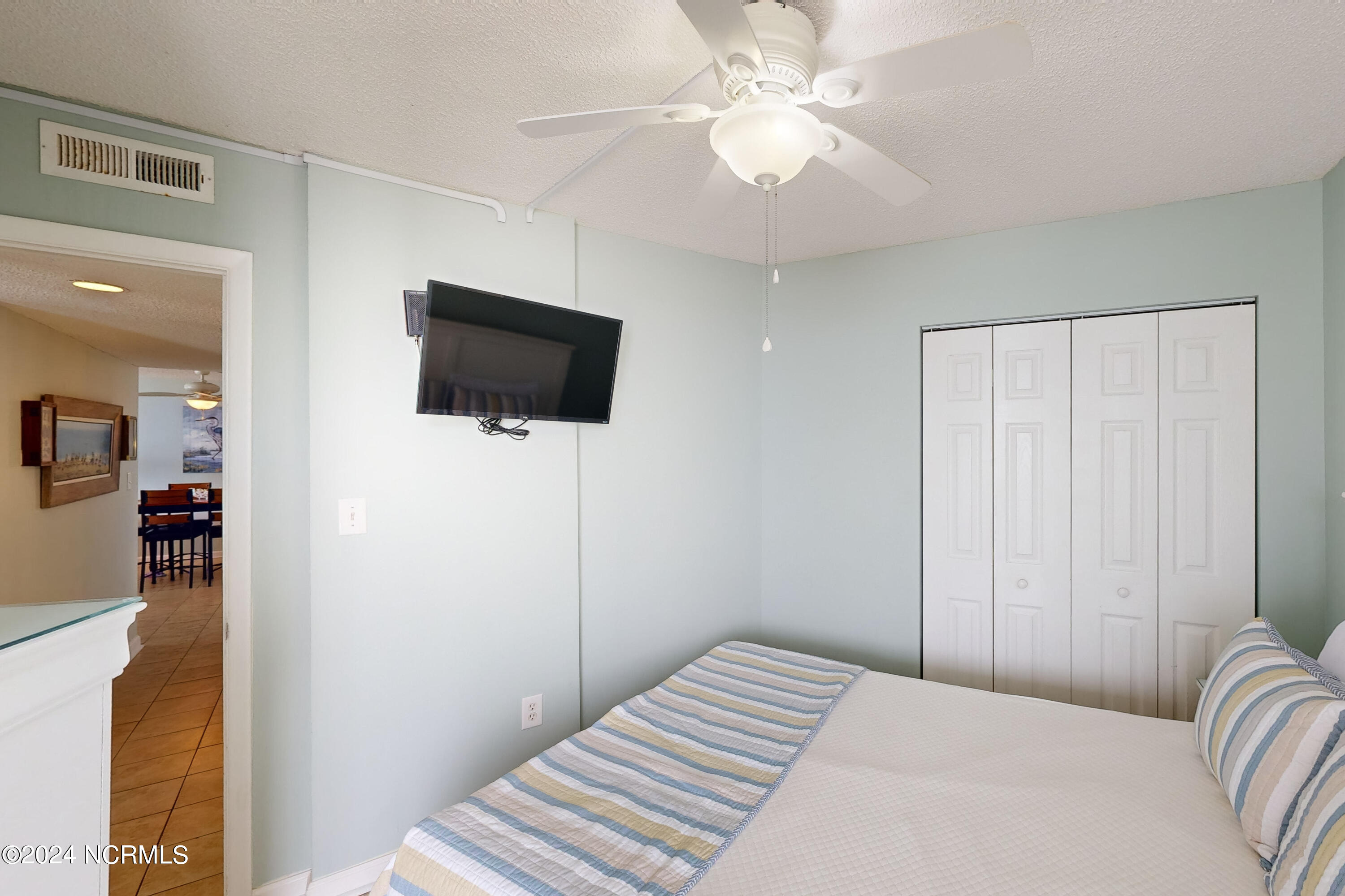 2000 New River Inlet Road, Unit 3408