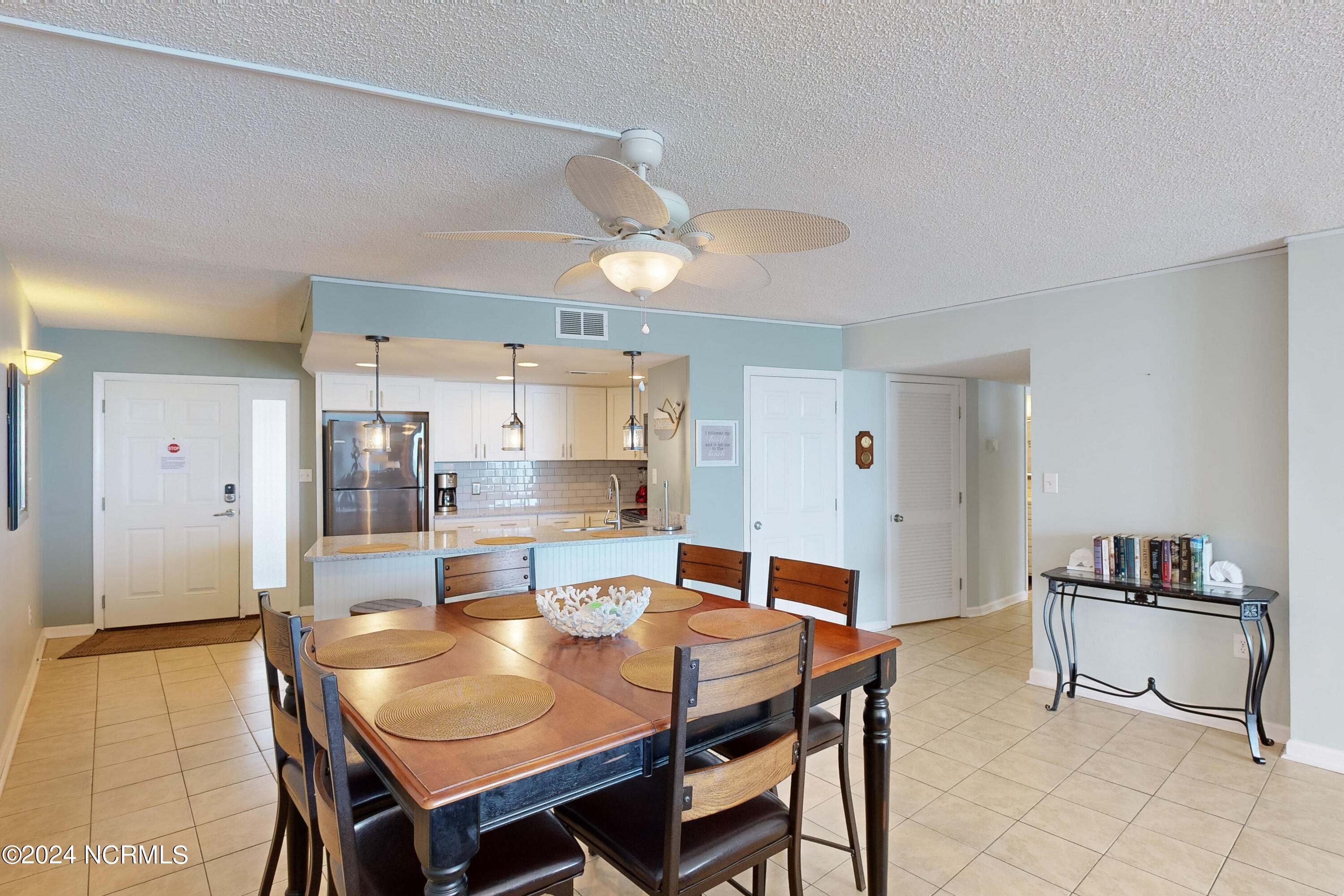 2000 New River Inlet Road, Unit 3408